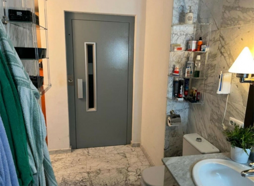 Resale - House -
Nueva Andalucía