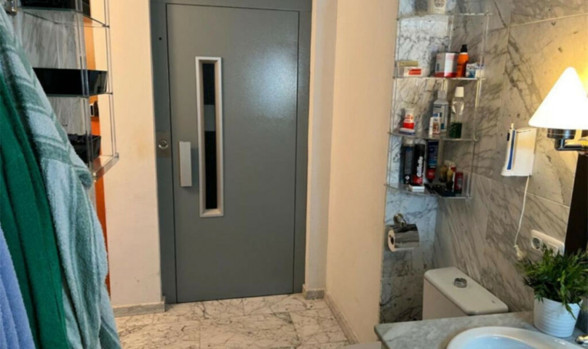 Resale - House -
Nueva Andalucía