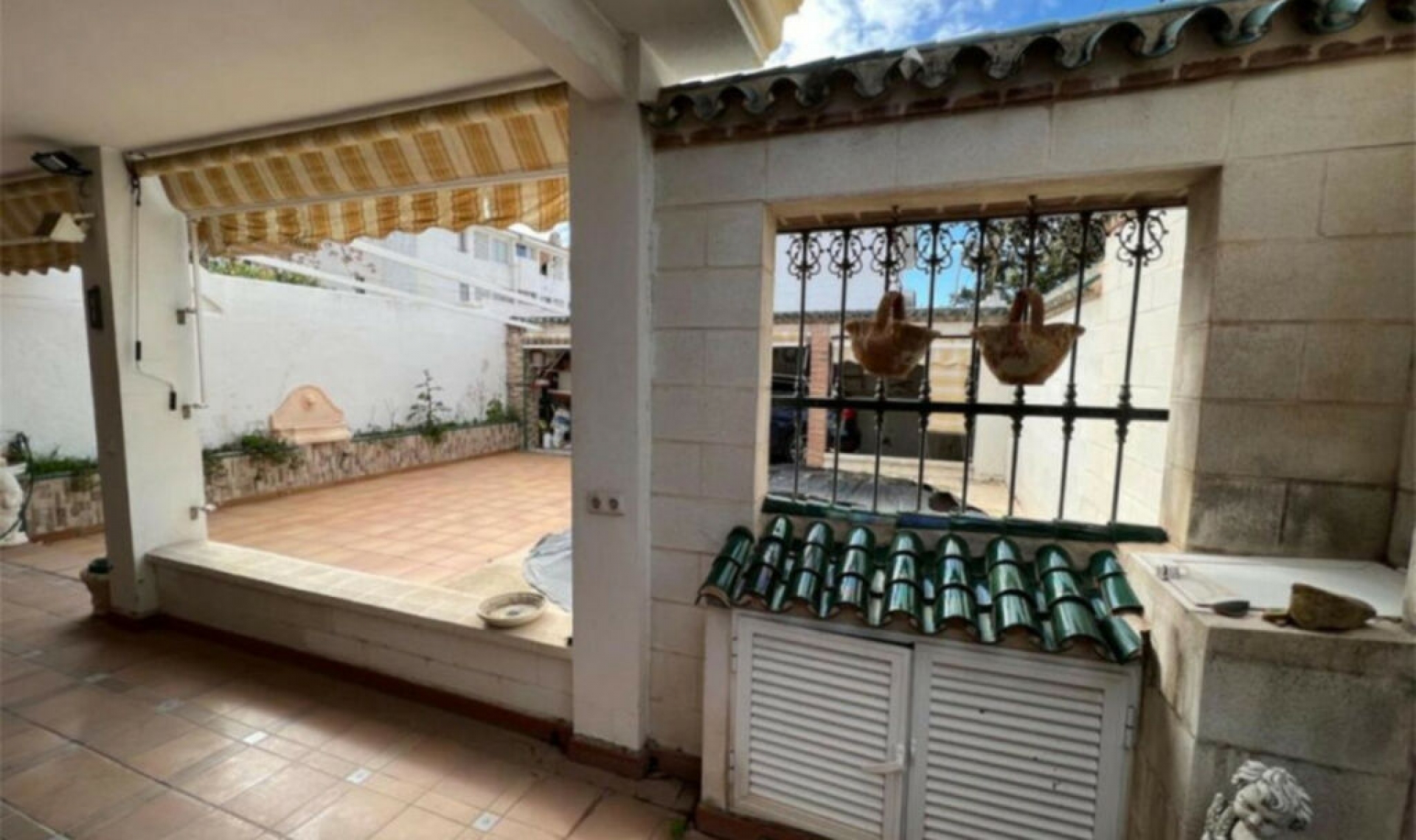 Resale - House -
Nueva Andalucía