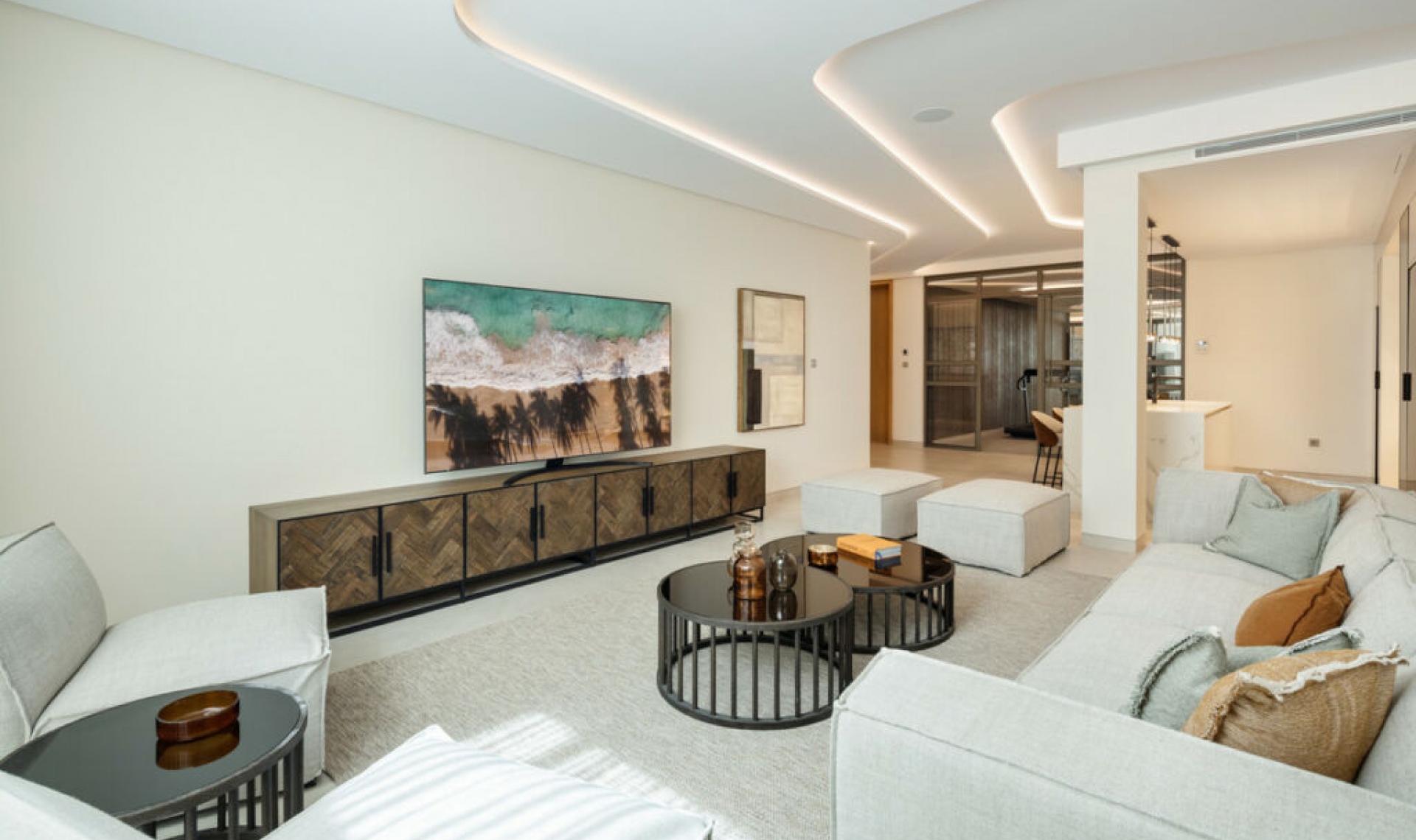 Resale - House -
Nueva Andalucía