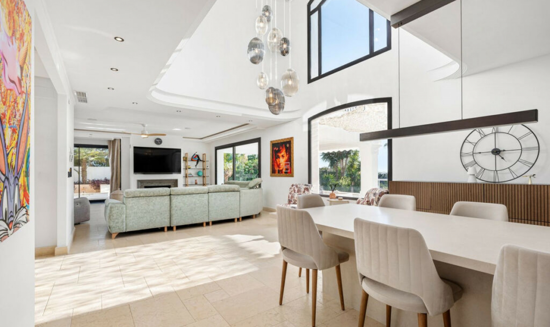 Resale - House -
Nueva Andalucía