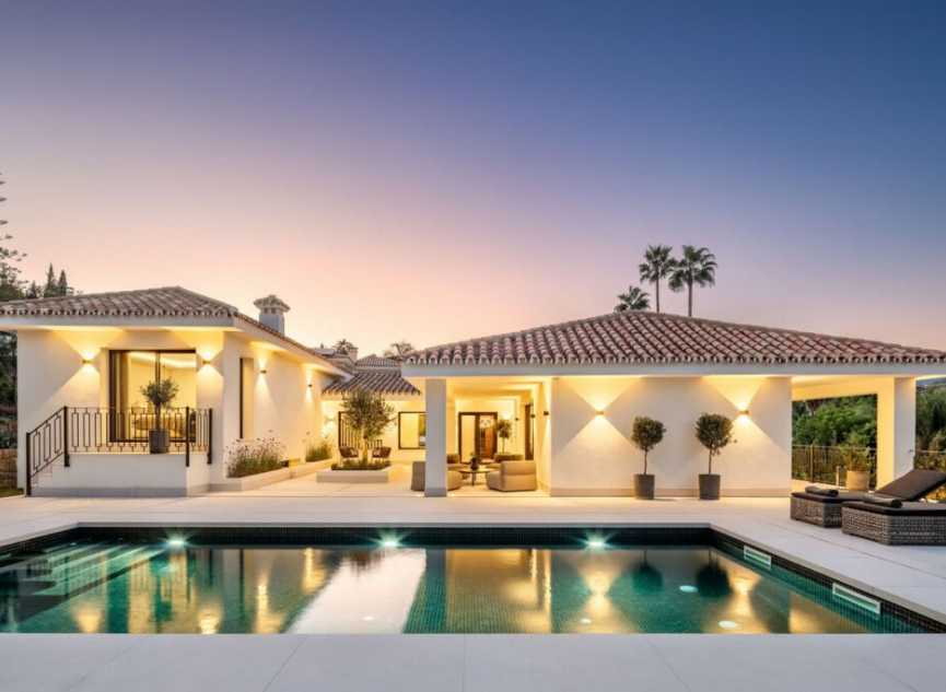 Resale - House -
Nueva Andalucía