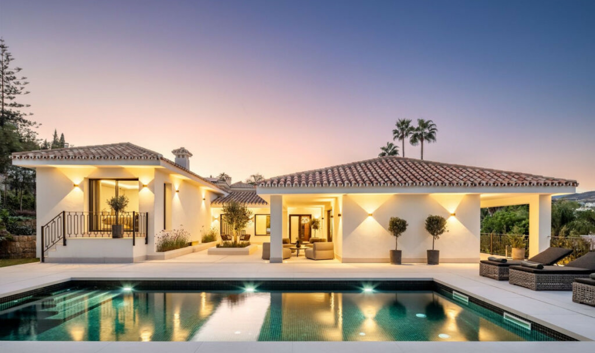 Resale - House -
Nueva Andalucía