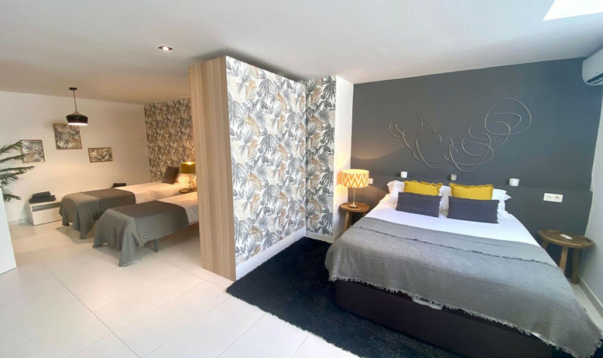 Resale - House -
Nueva Andalucía