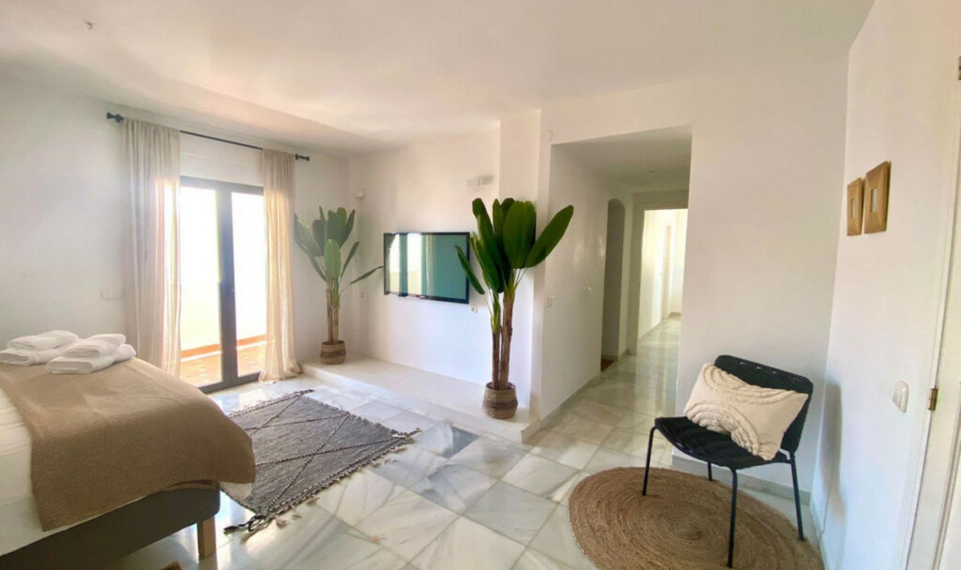 Resale - House -
Nueva Andalucía