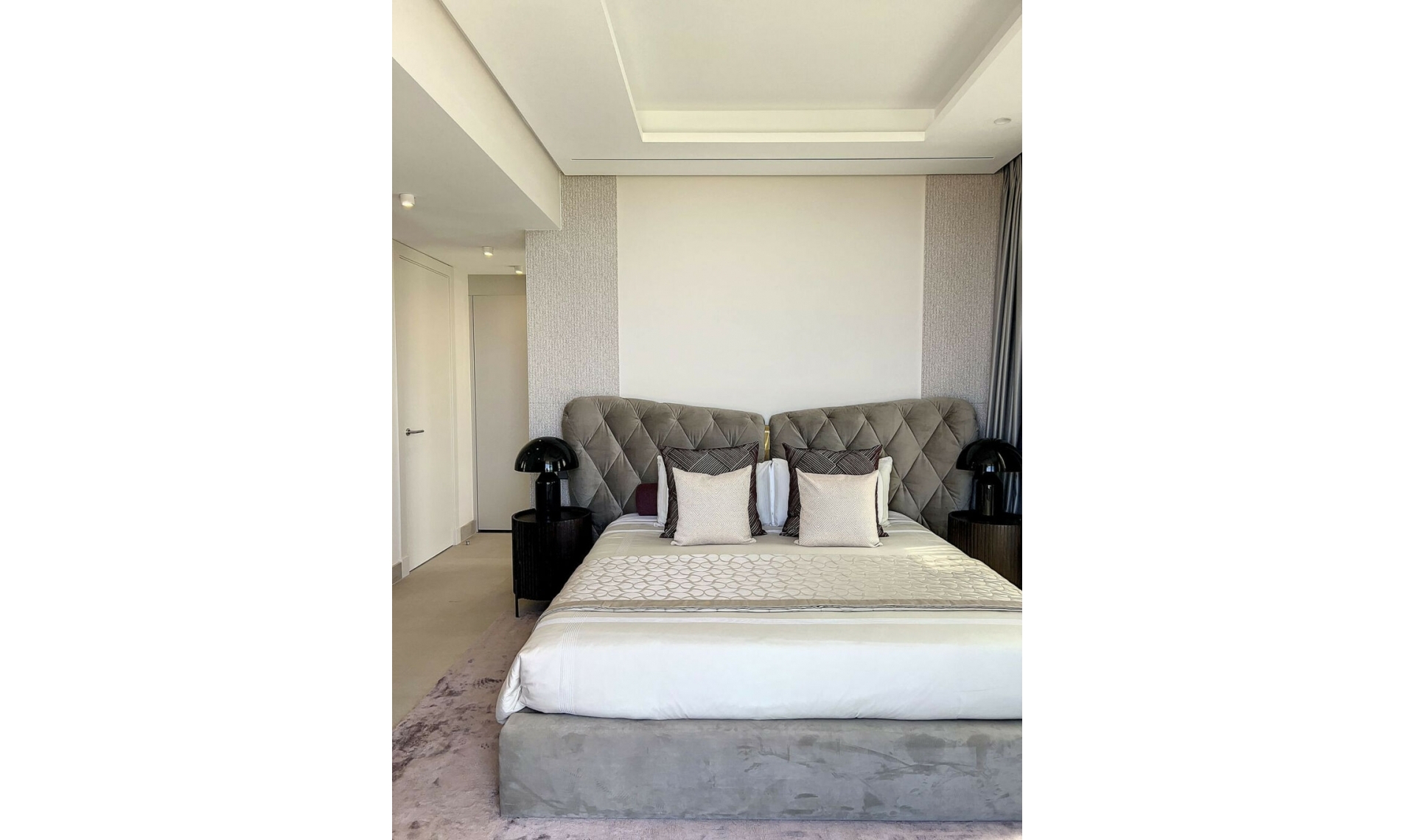 Resale - House -
Nueva Andalucía