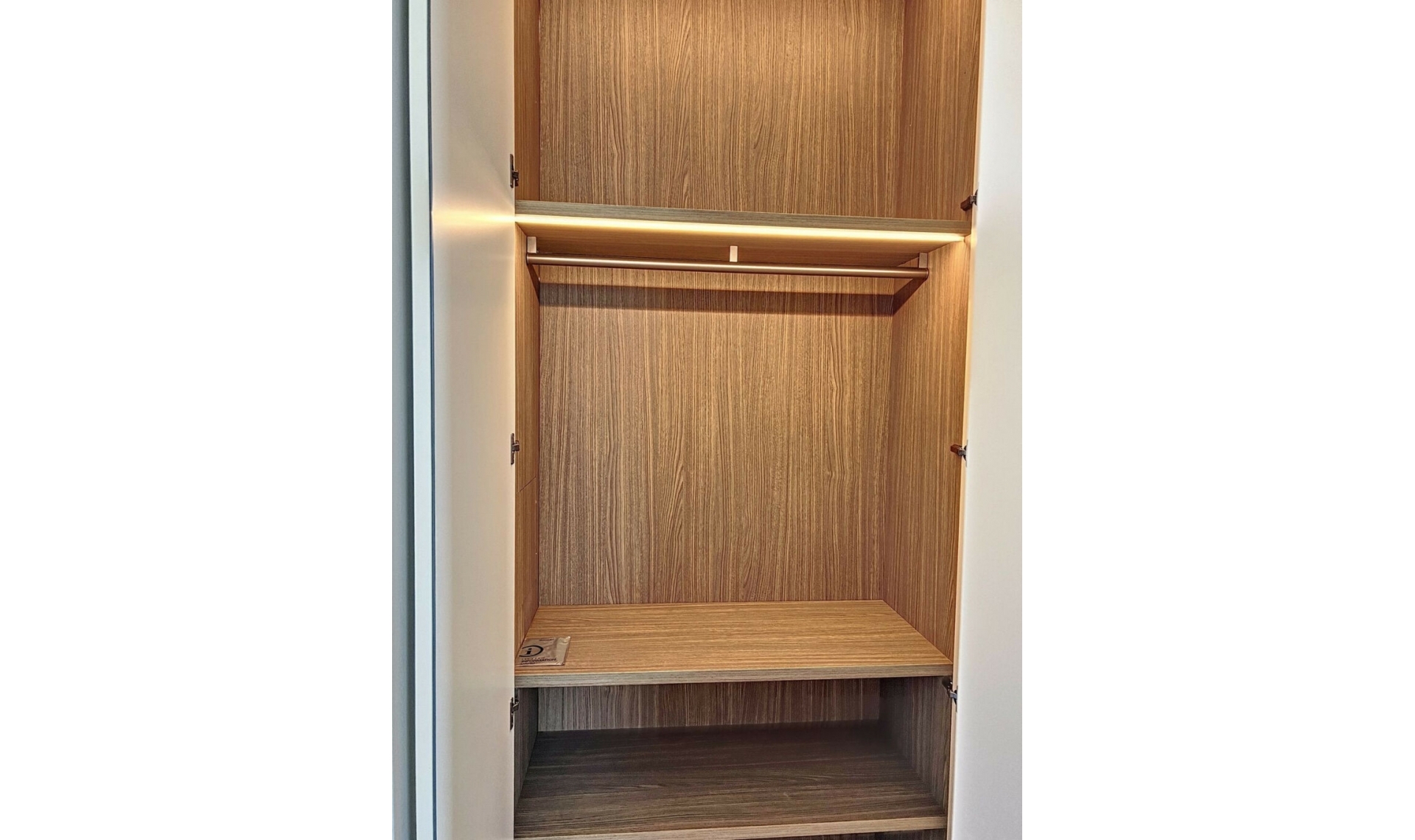 Resale - House -
Nueva Andalucía