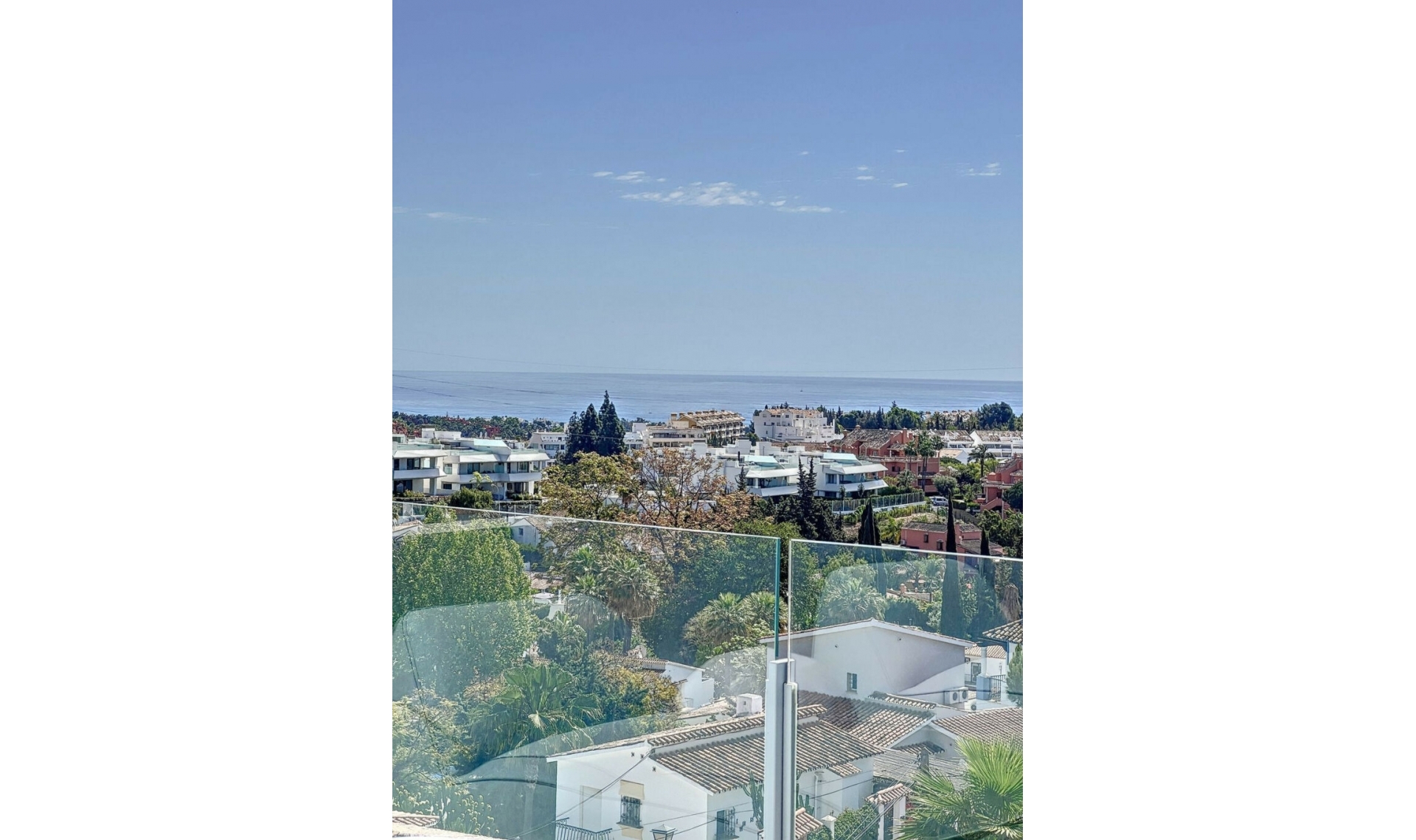 Resale - House -
Nueva Andalucía