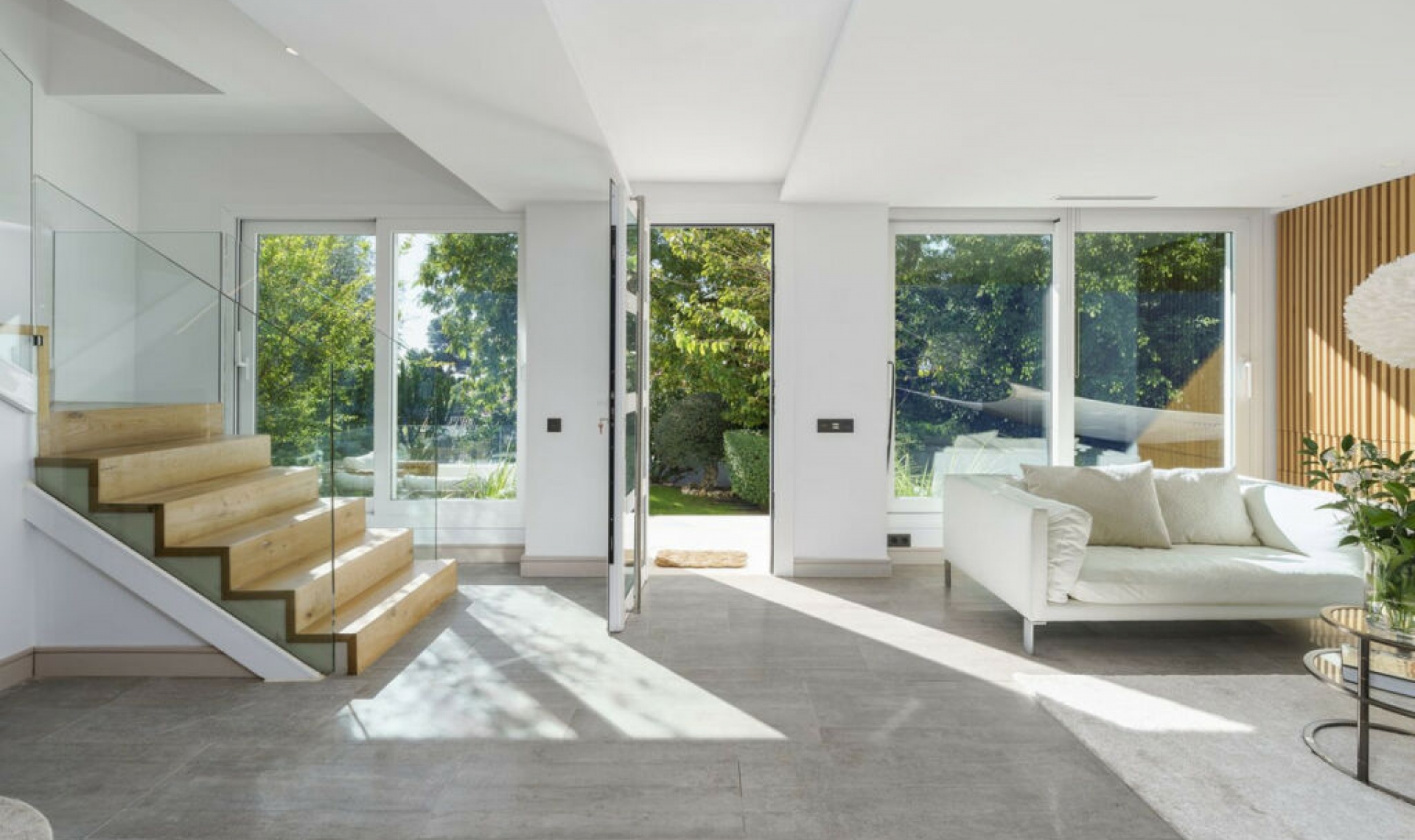 Resale - House -
Nueva Andalucía