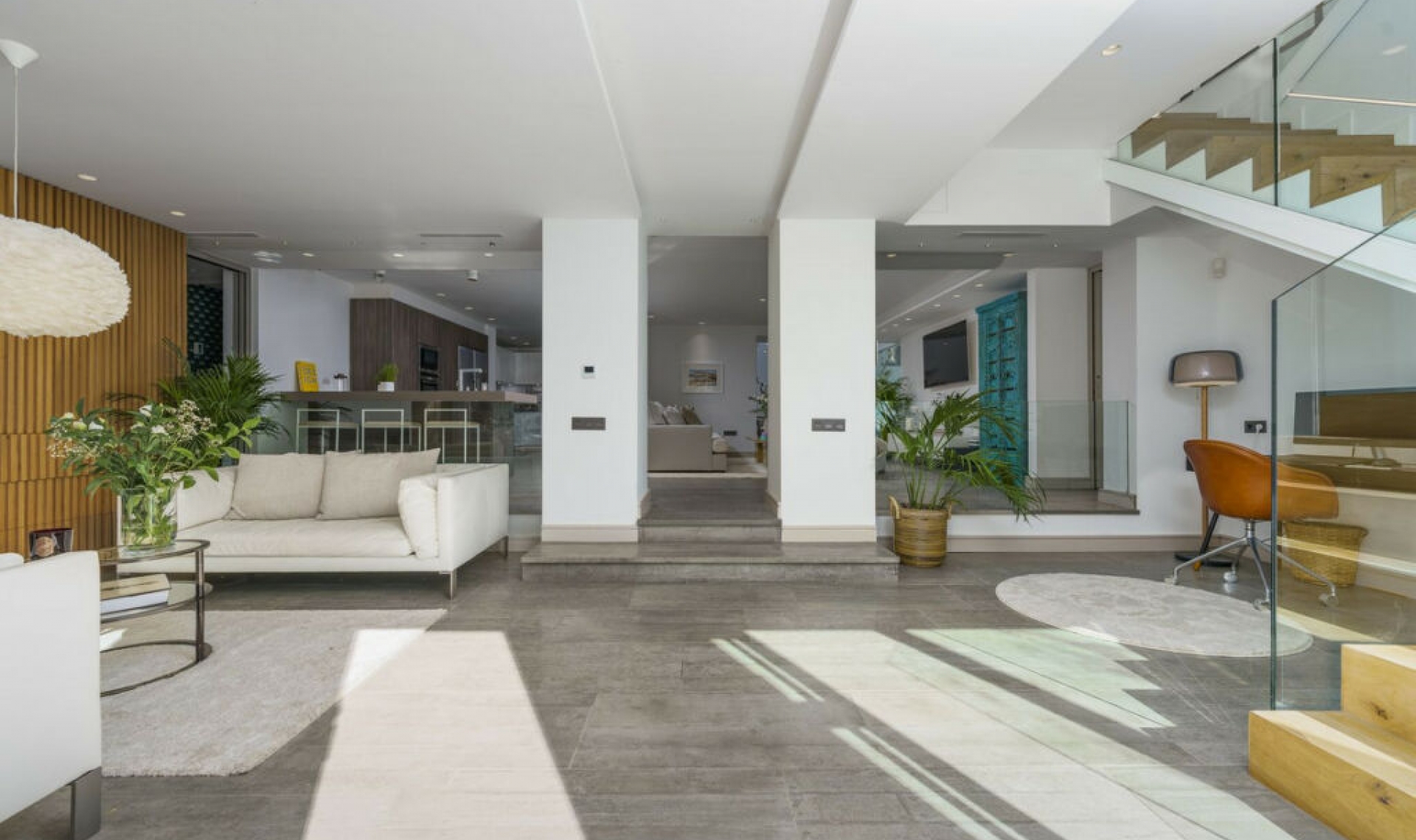 Resale - House -
Nueva Andalucía