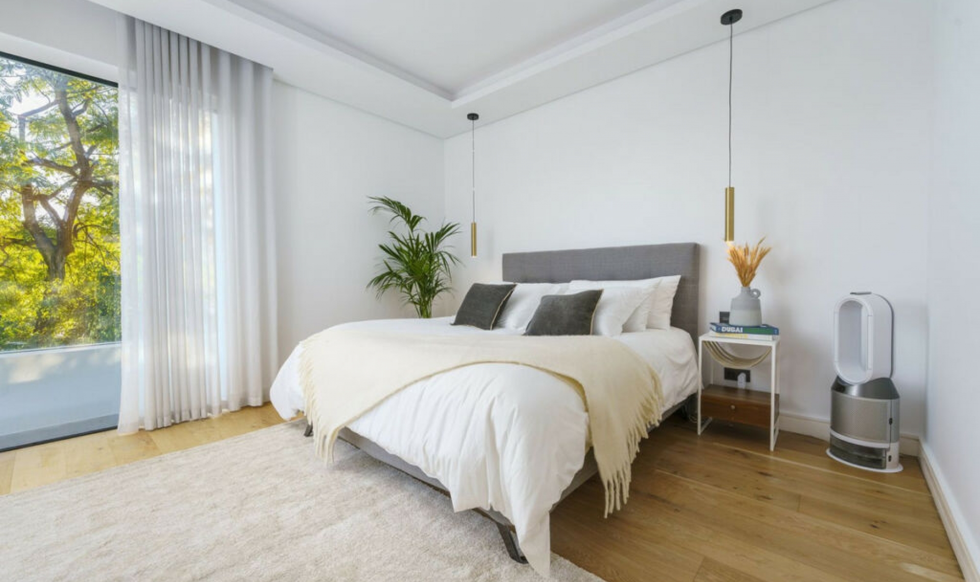 Resale - House -
Nueva Andalucía