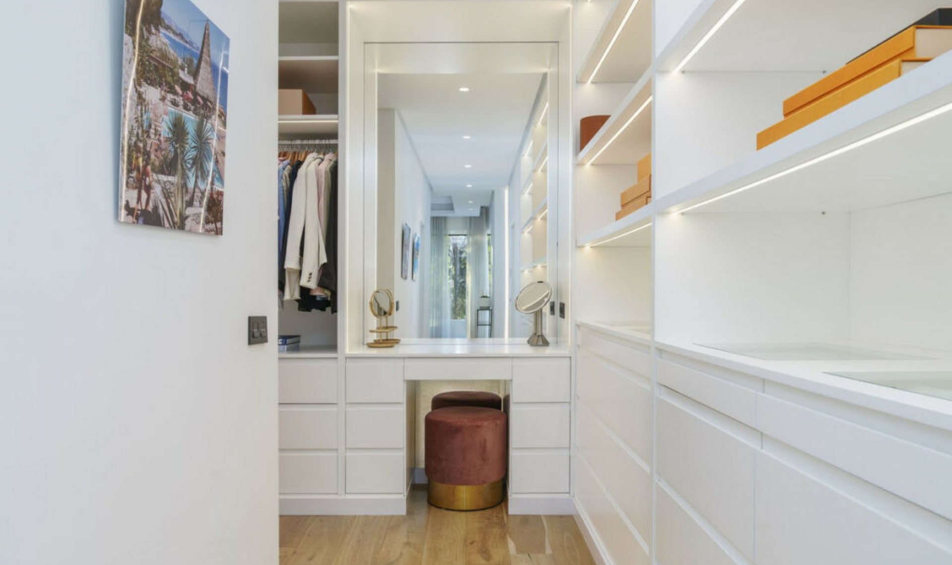 Resale - House -
Nueva Andalucía