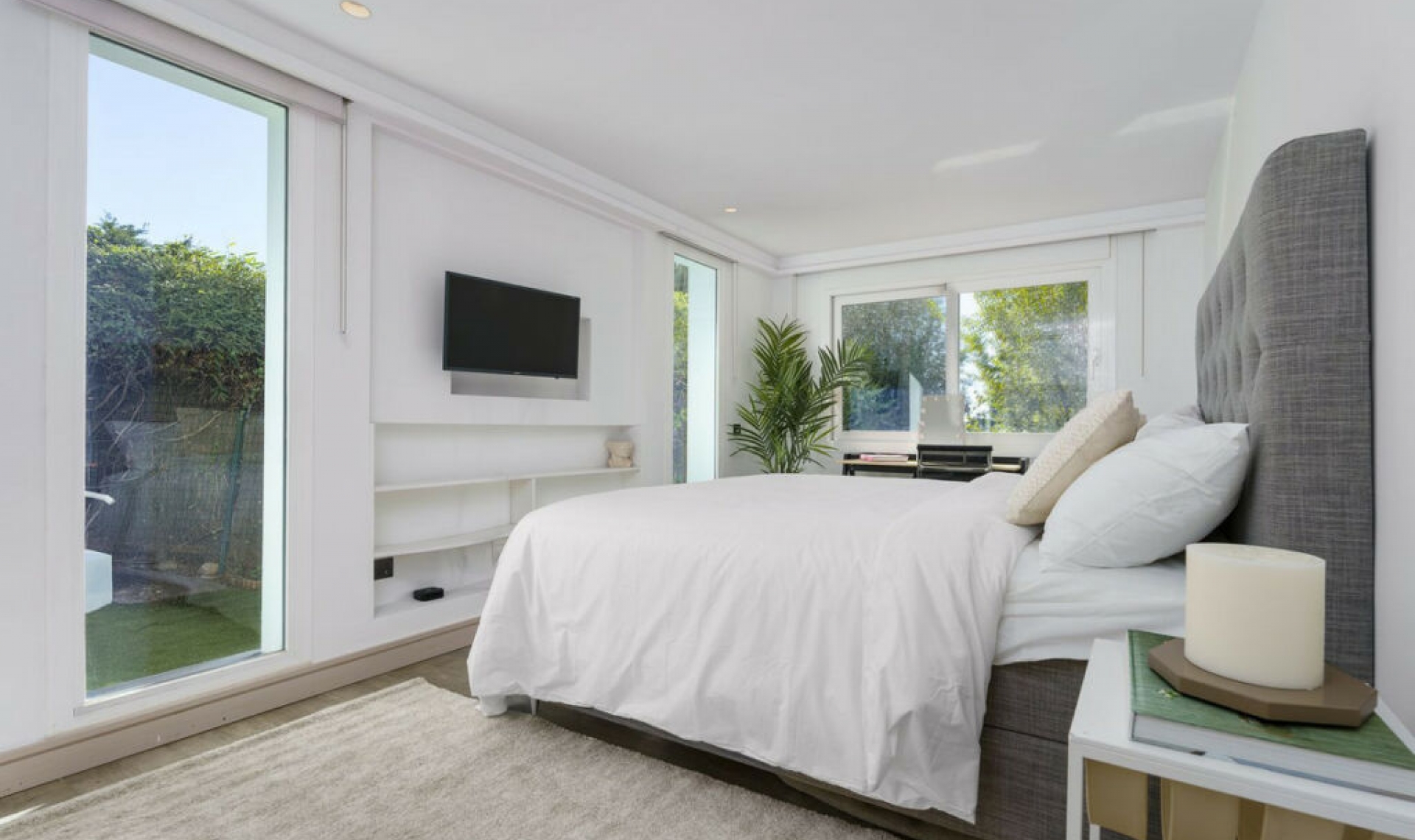 Resale - House -
Nueva Andalucía