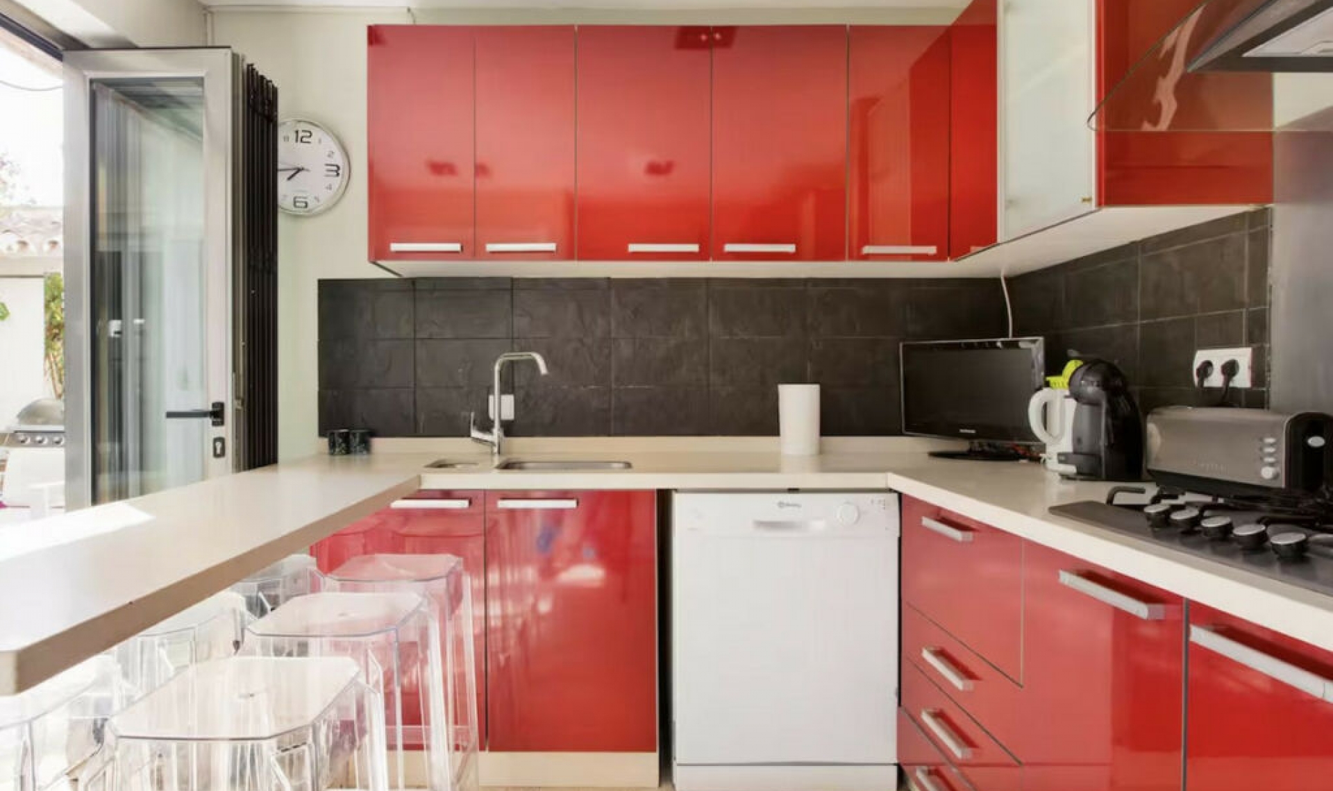 Resale - House -
Nueva Andalucía