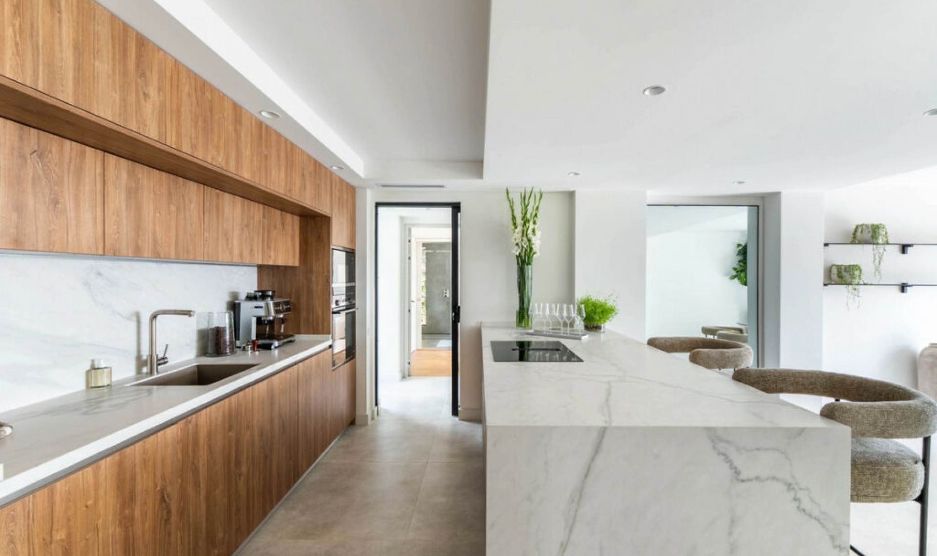 Resale - House -
Nueva Andalucía