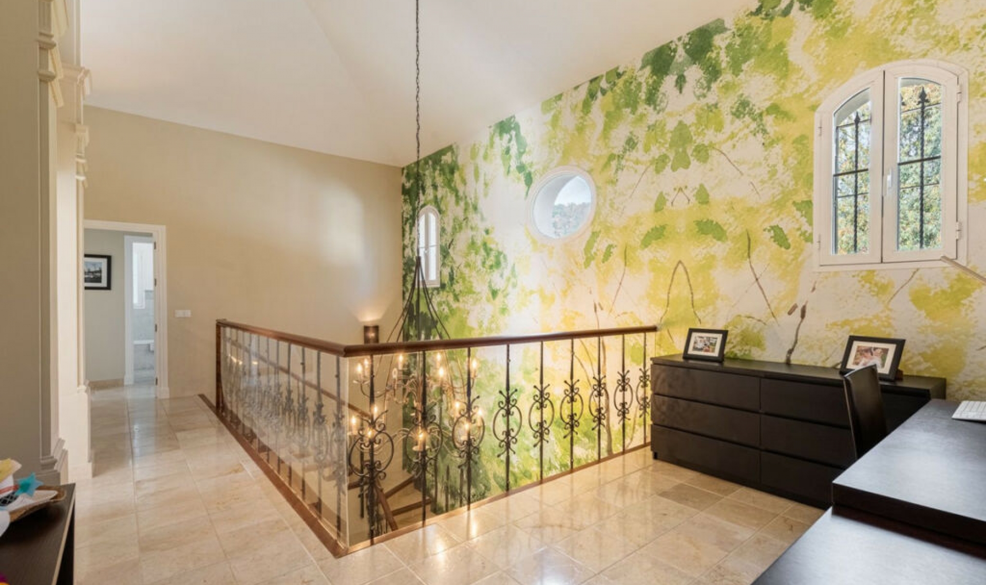 Resale - House -
Nueva Andalucía