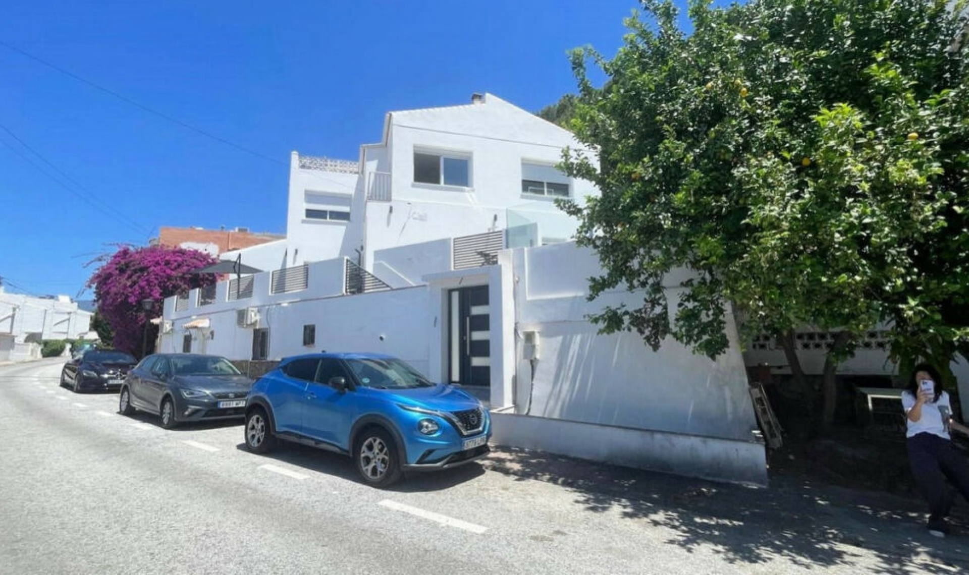 Resale - House -
Nueva Andalucía