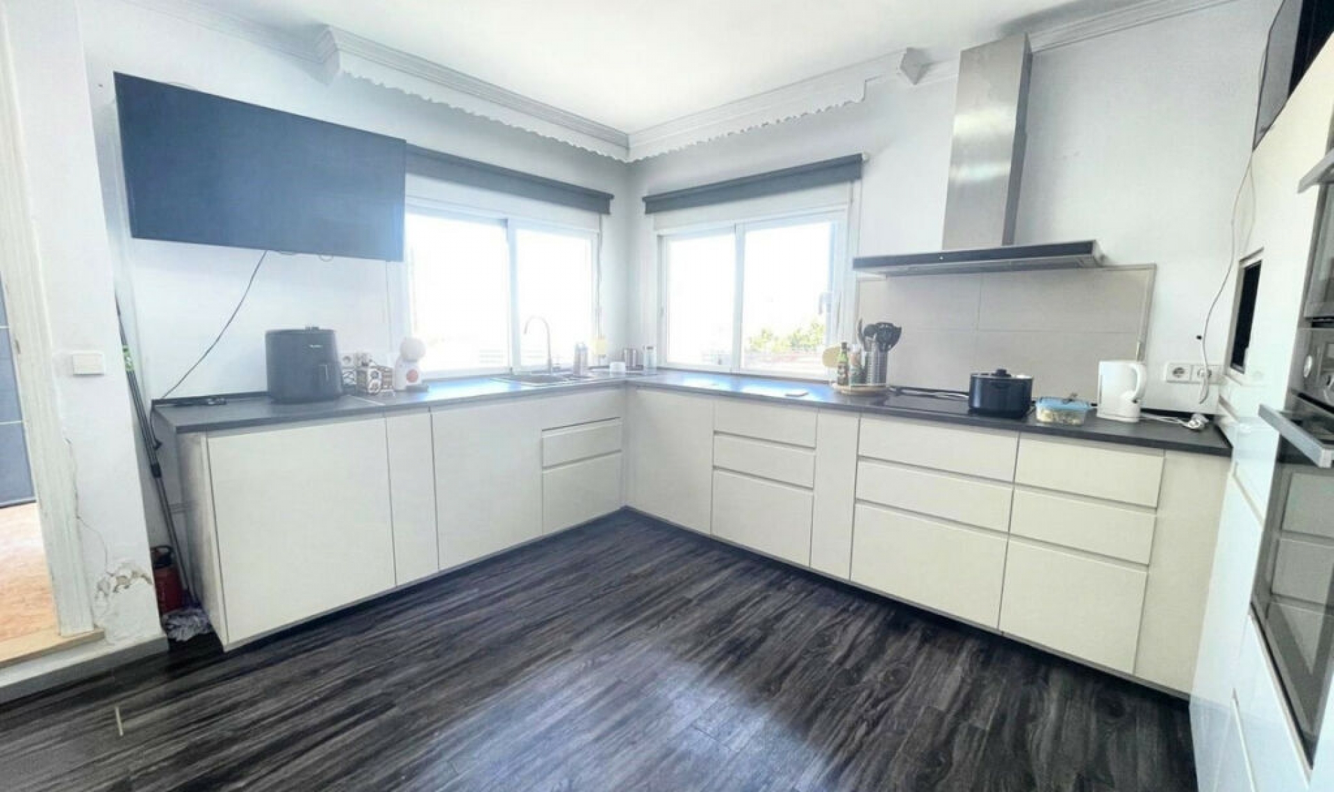 Resale - House -
Nueva Andalucía