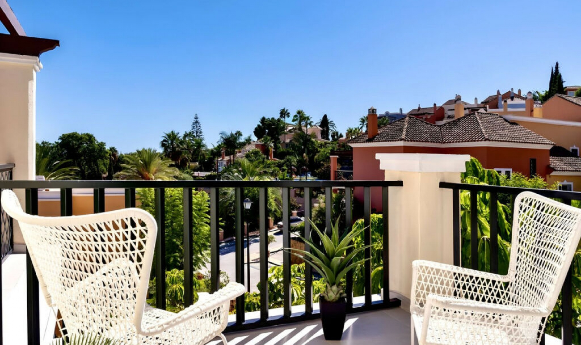 Resale - House -
Nueva Andalucía