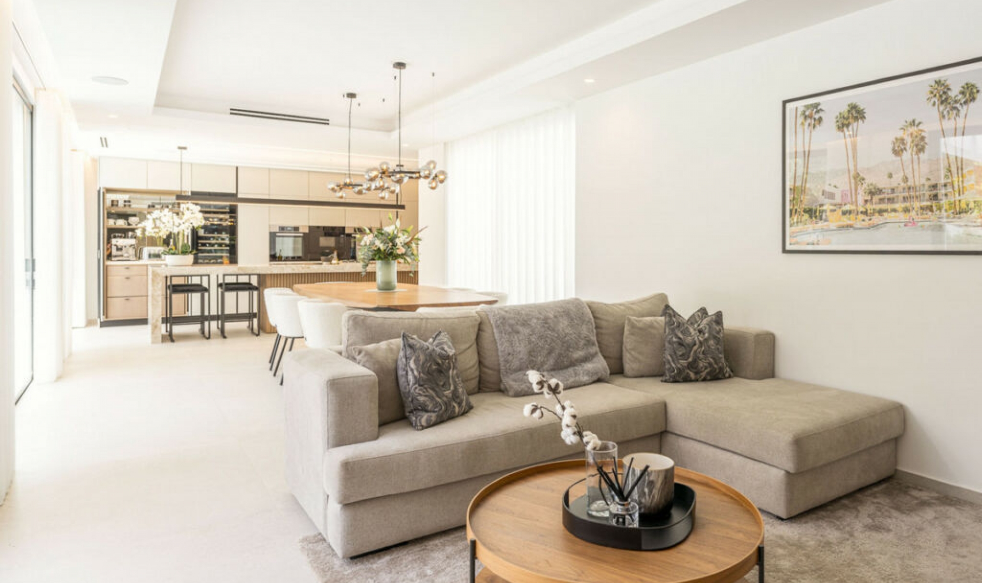 Resale - House -
Nueva Andalucía