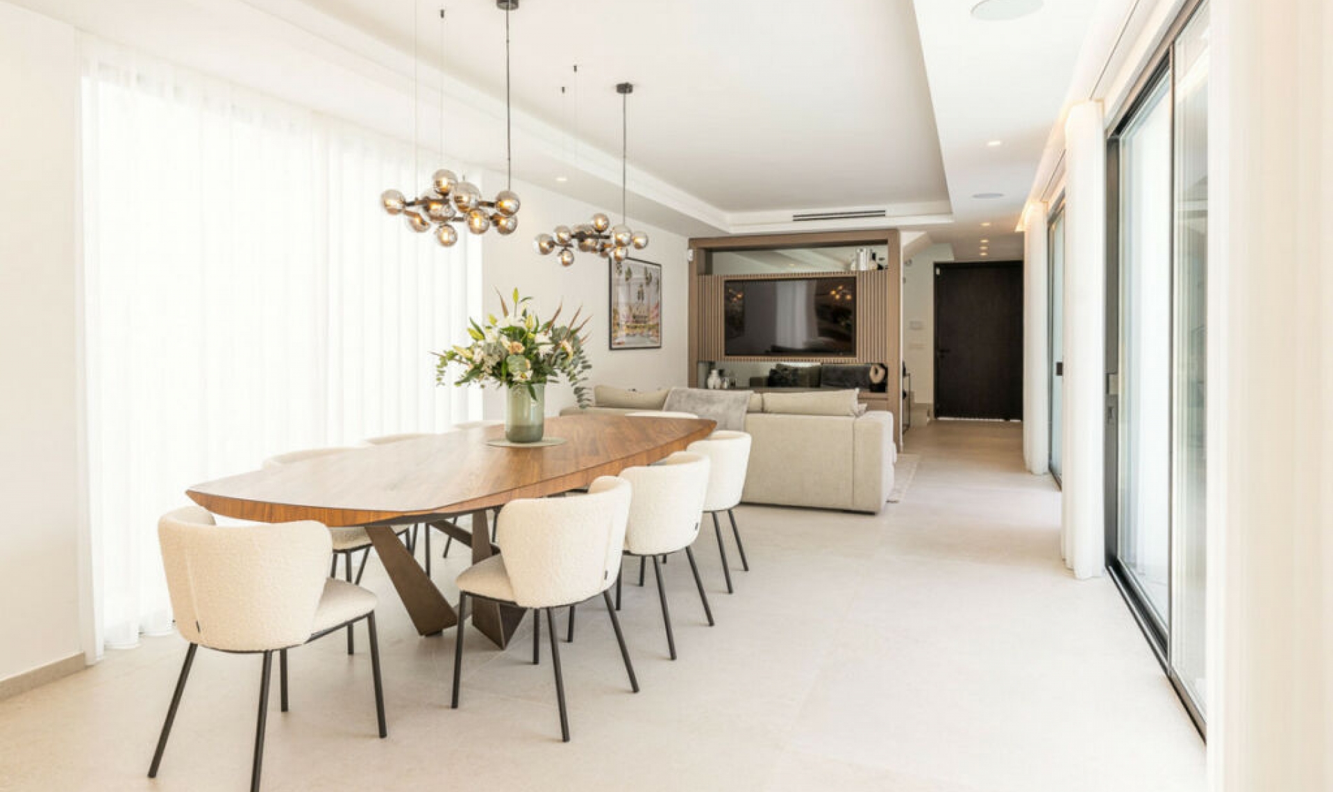 Resale - House -
Nueva Andalucía