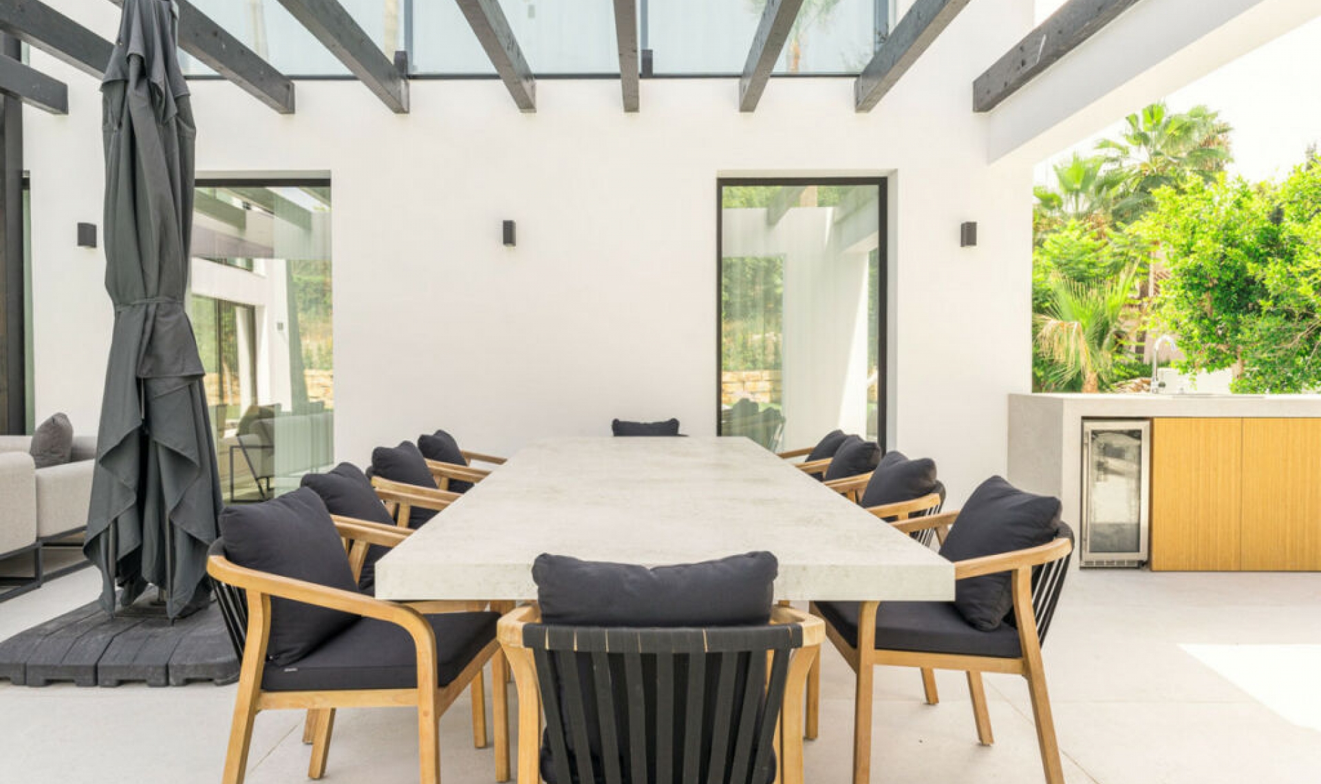 Resale - House -
Nueva Andalucía