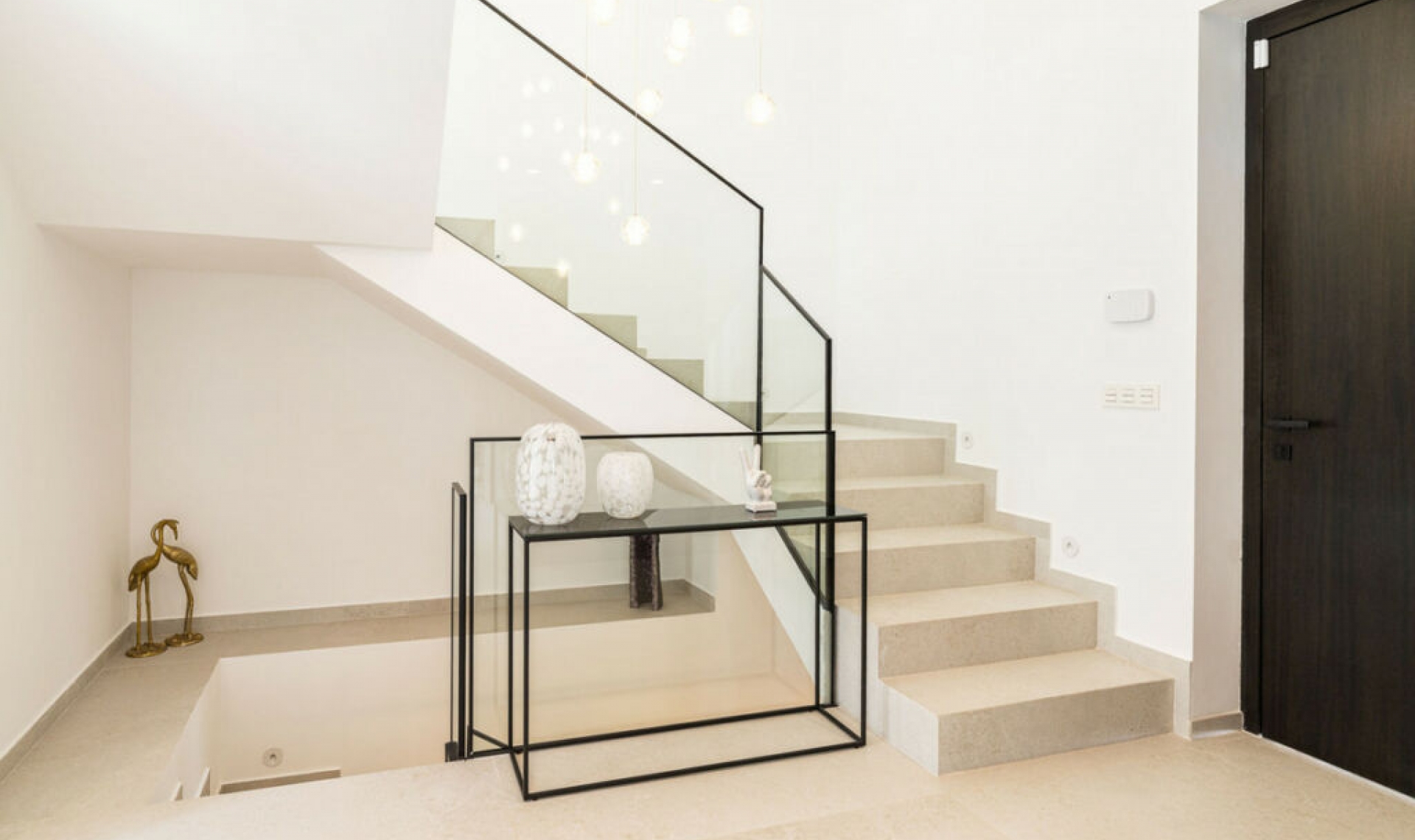 Resale - House -
Nueva Andalucía