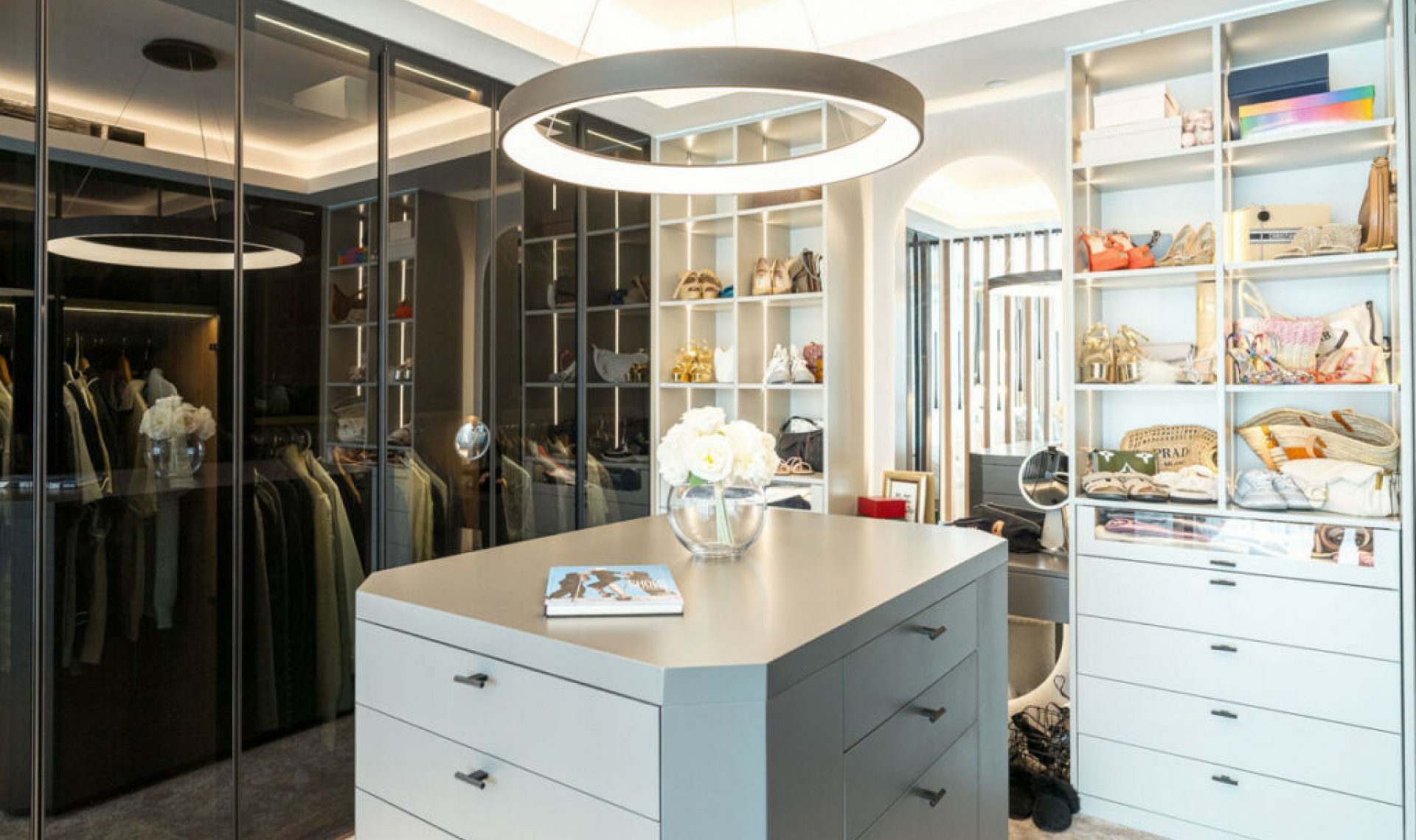 Resale - House -
Nueva Andalucía