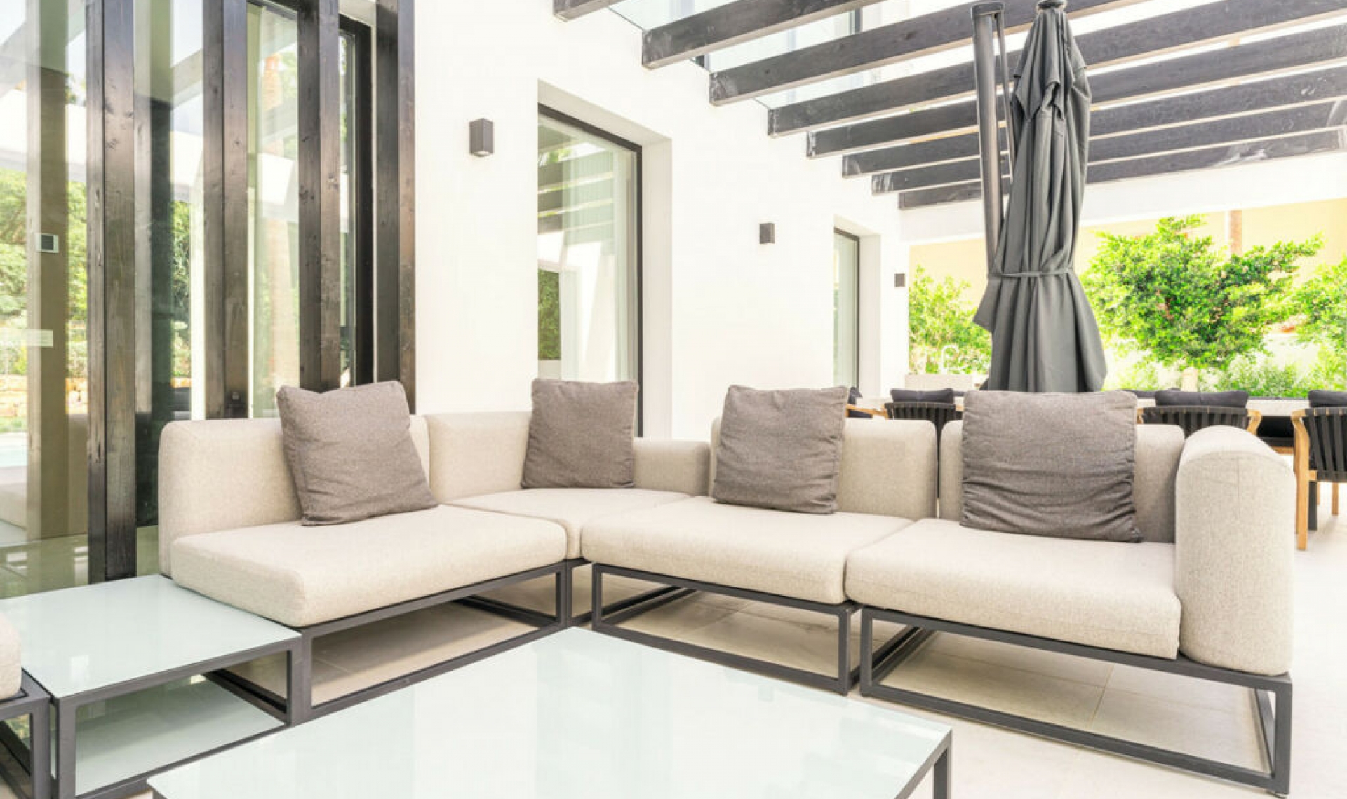 Resale - House -
Nueva Andalucía