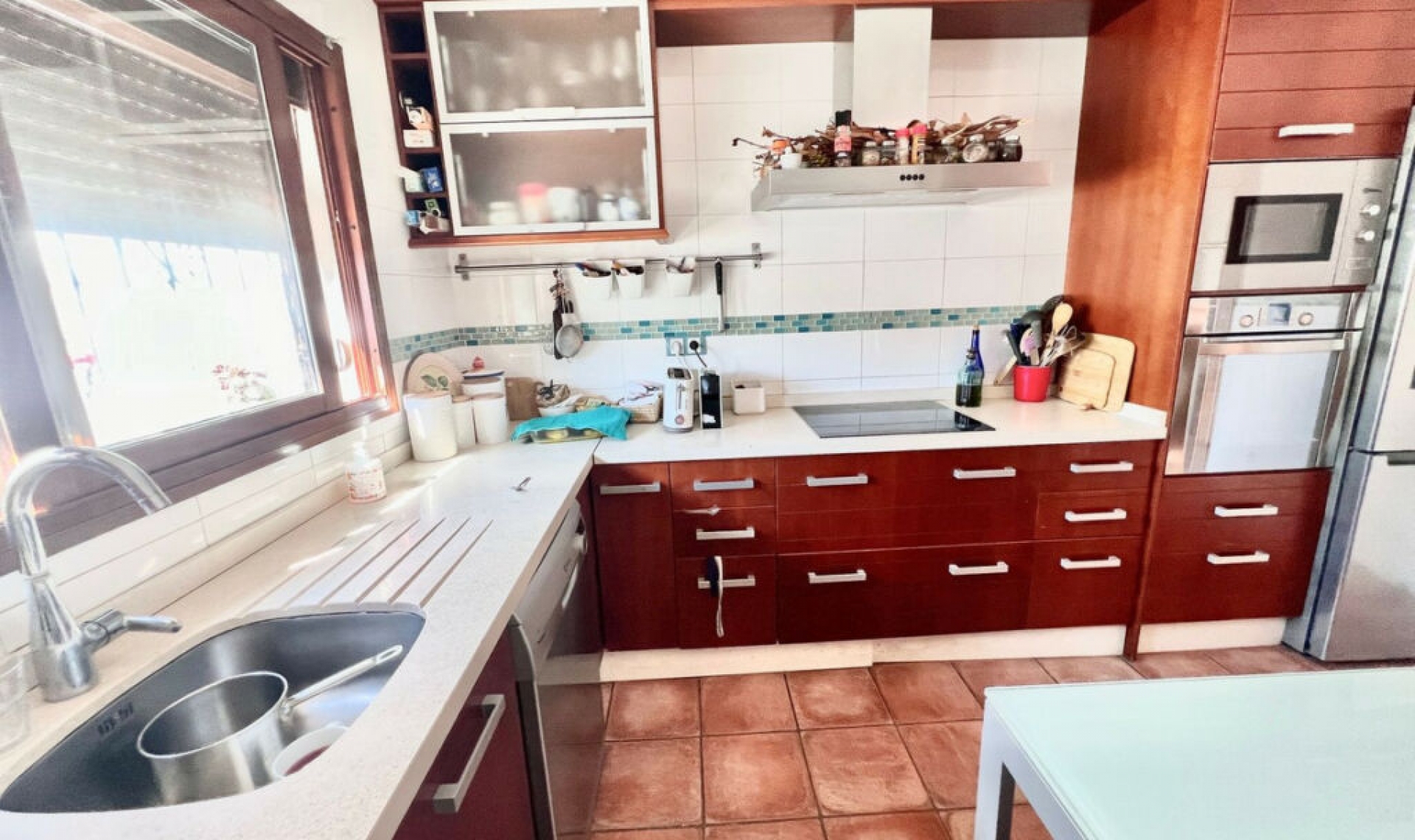 Resale - House -
Nueva Andalucía