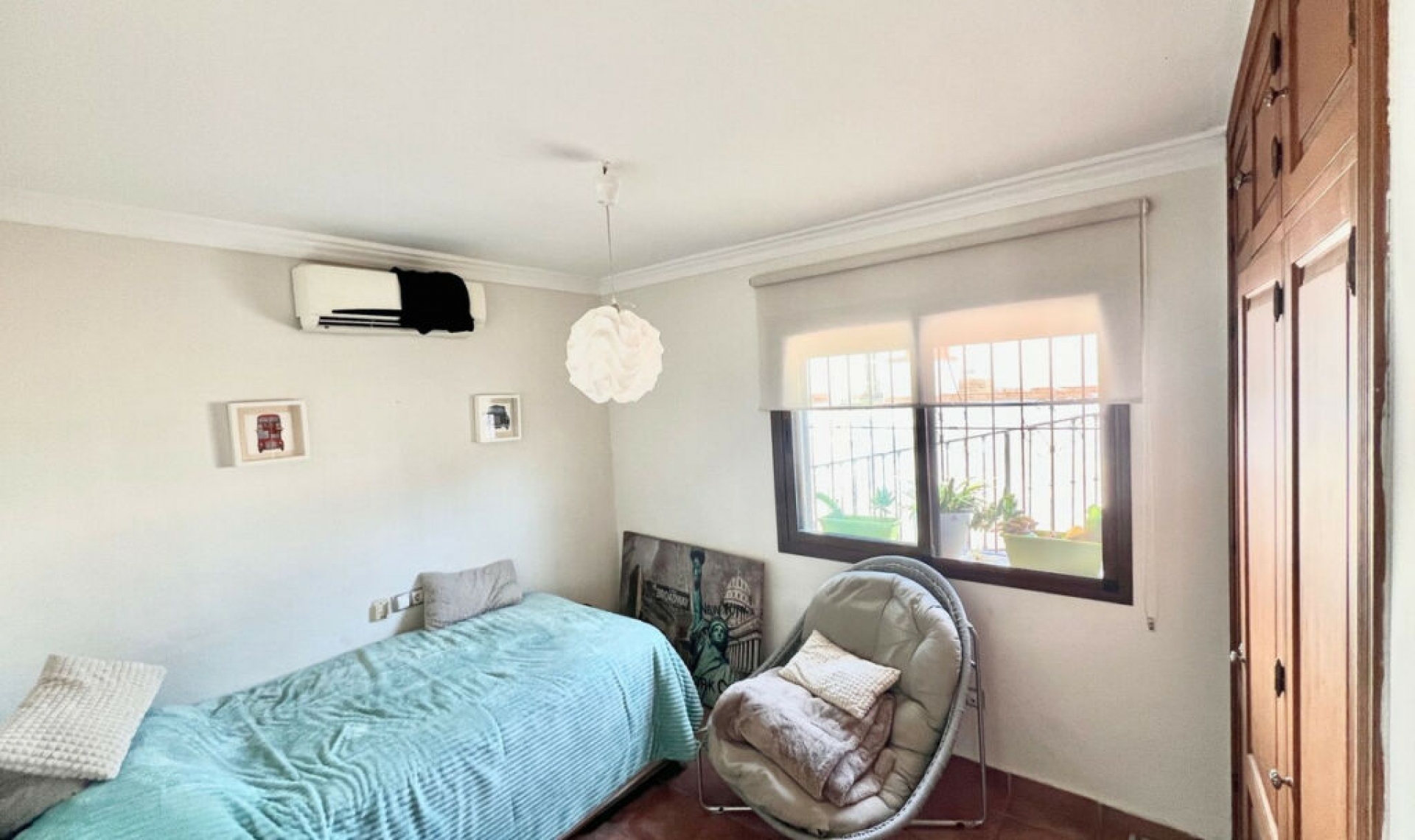 Resale - House -
Nueva Andalucía