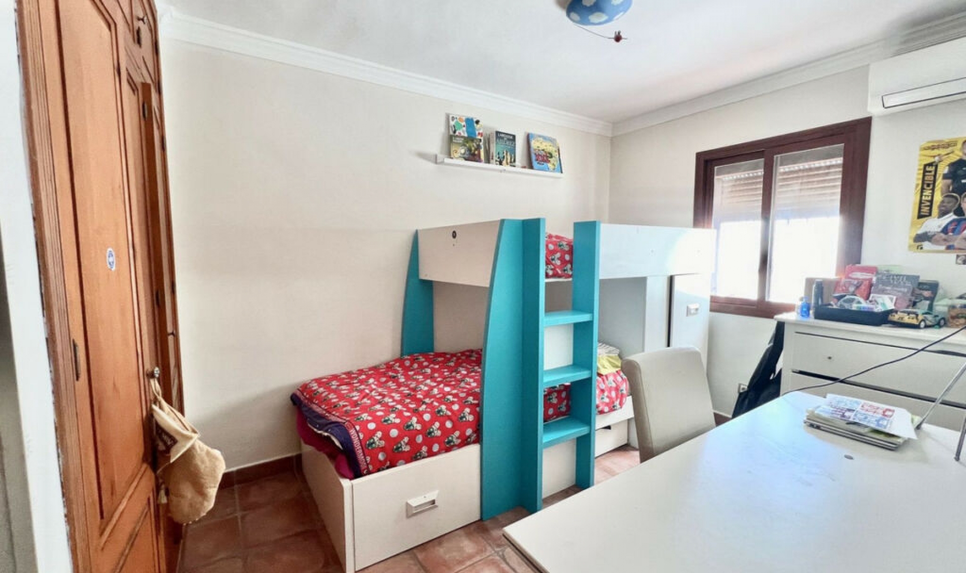 Resale - House -
Nueva Andalucía