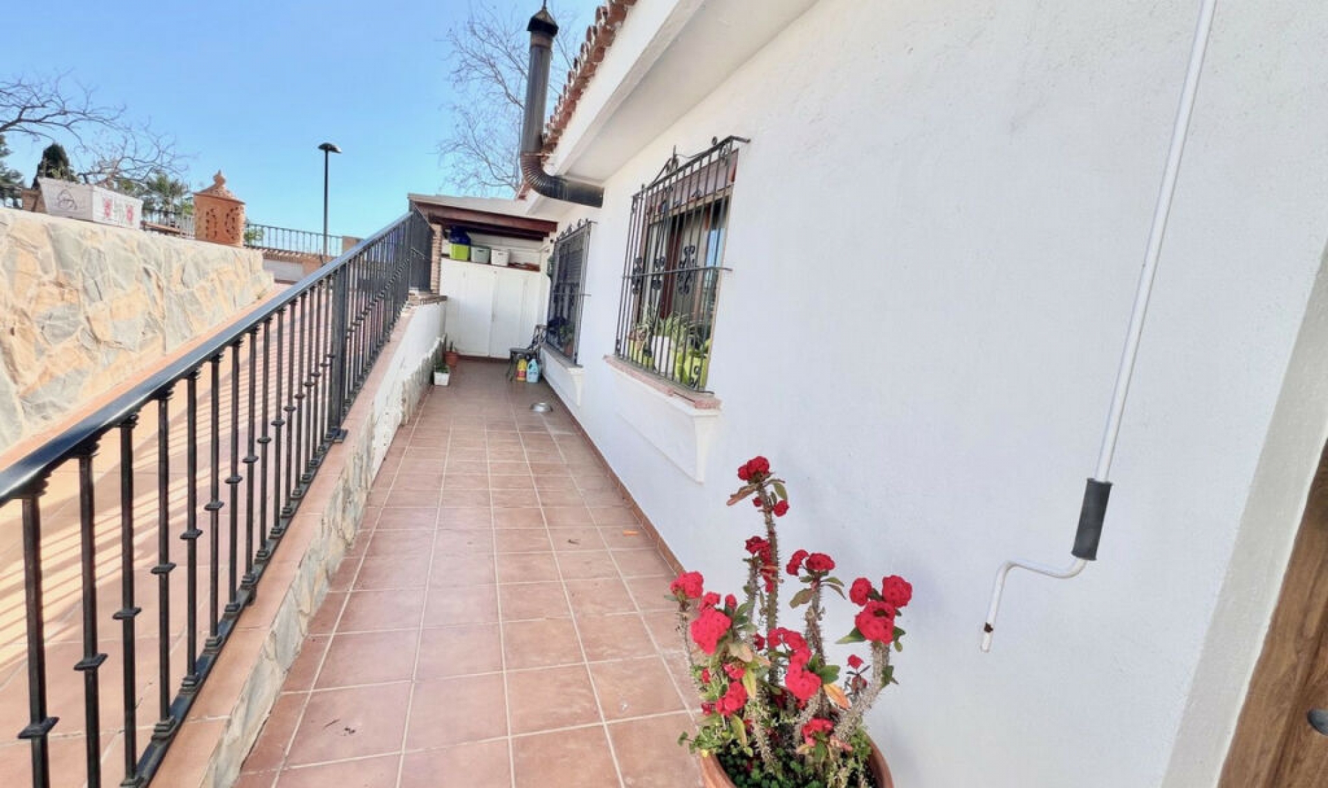 Resale - House -
Nueva Andalucía