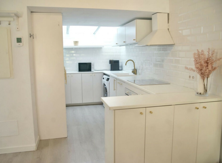 Resale - House -
Nueva Andalucía