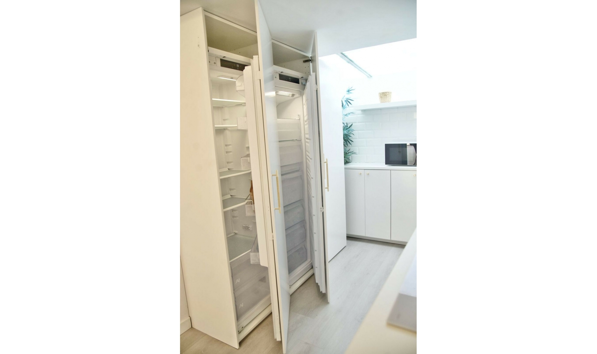 Resale - House -
Nueva Andalucía