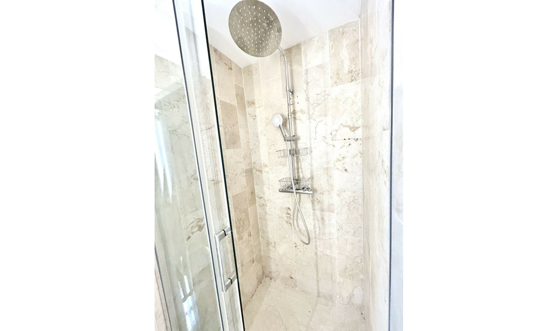 Resale - House -
Nueva Andalucía