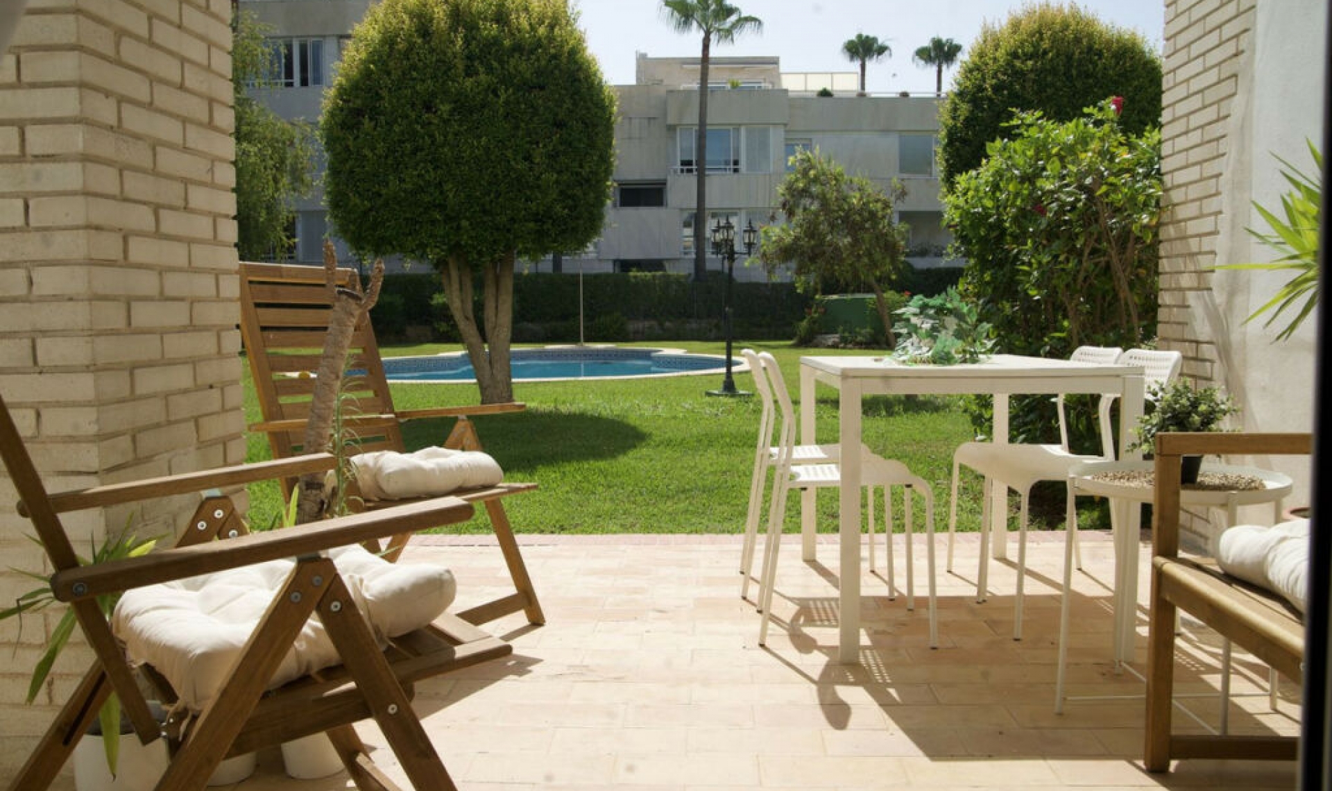 Resale - House -
Nueva Andalucía