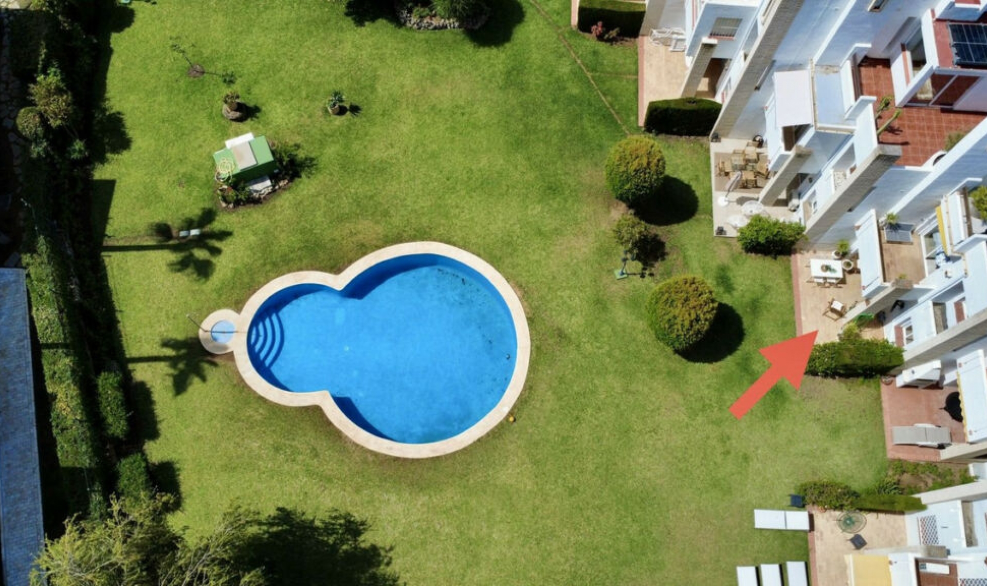 Resale - House -
Nueva Andalucía