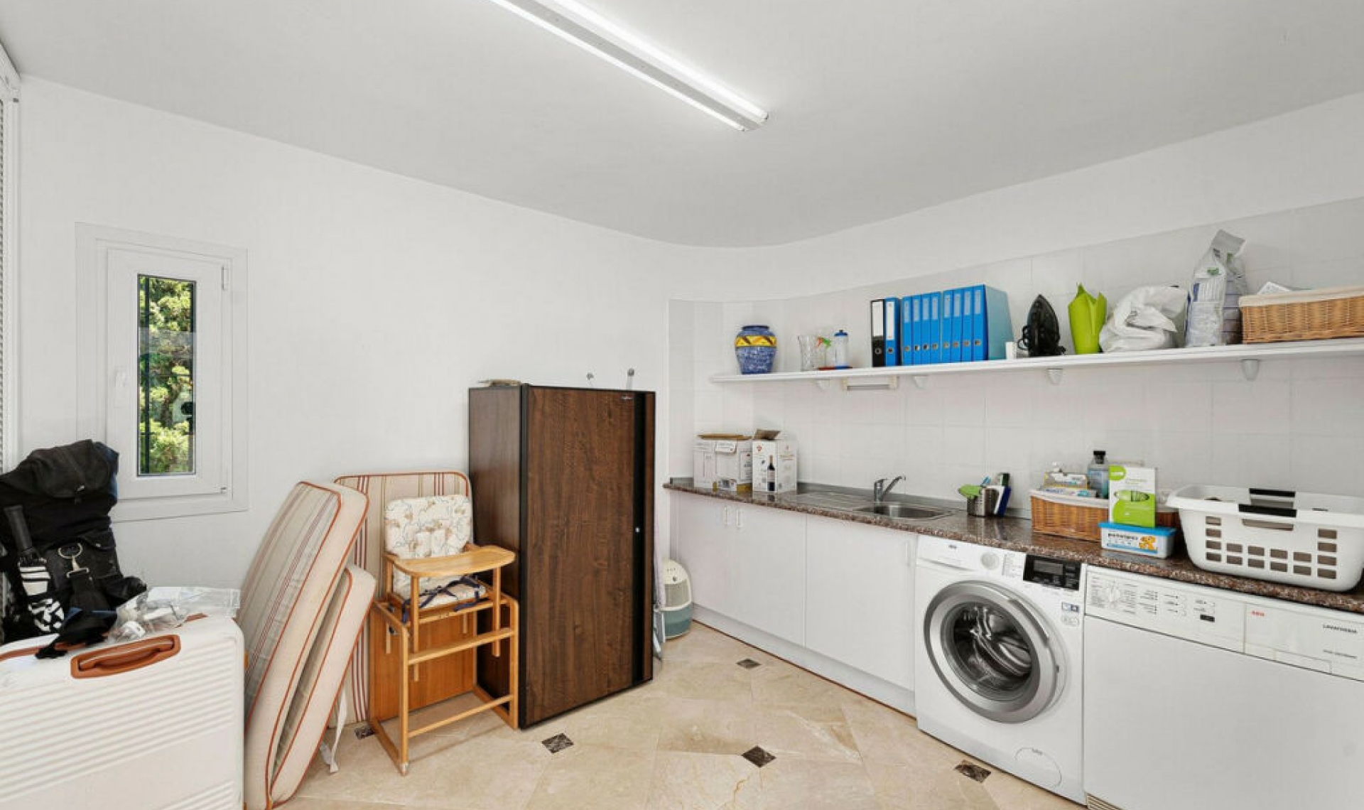 Resale - House -
Nueva Andalucía