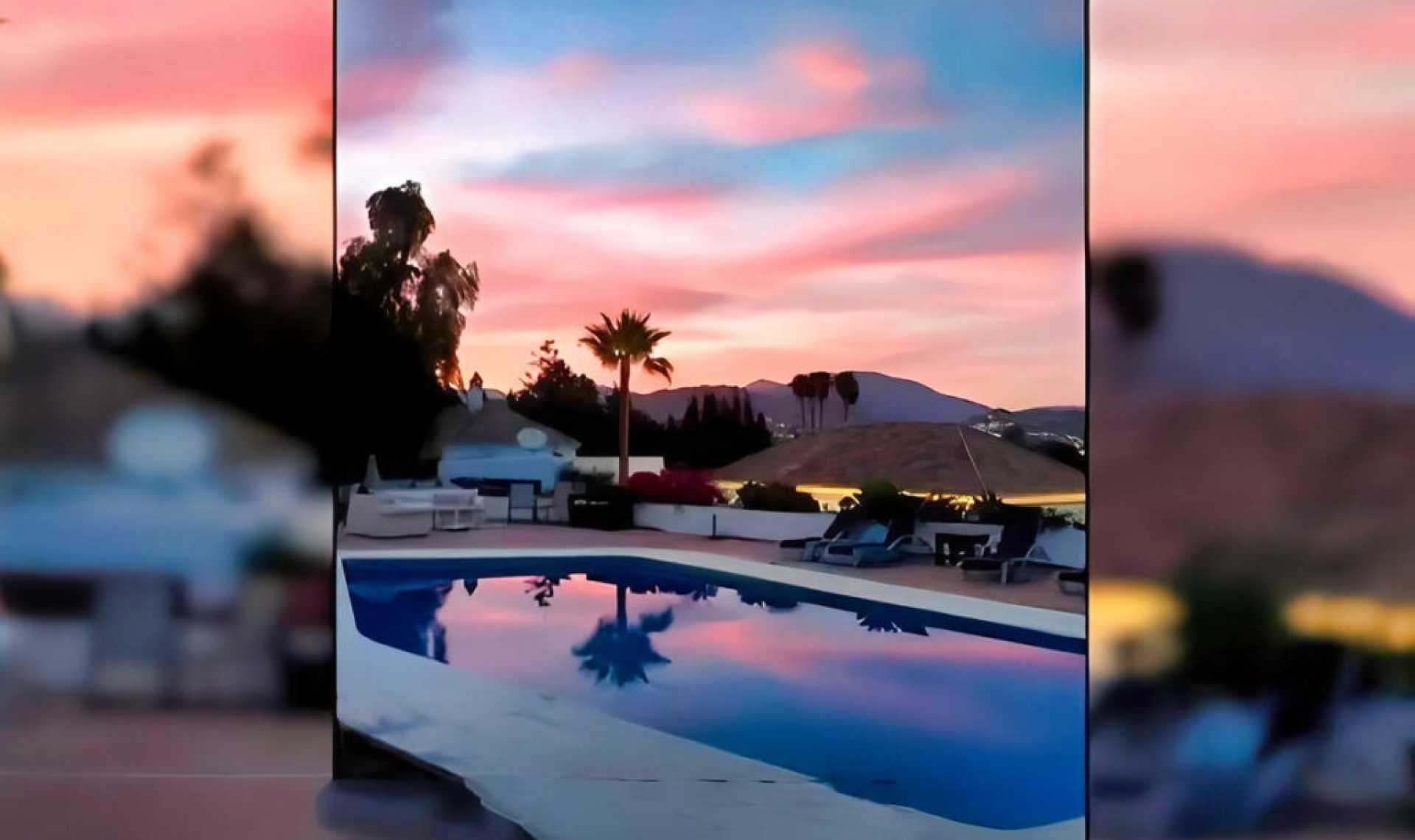 Resale - House -
Nueva Andalucía