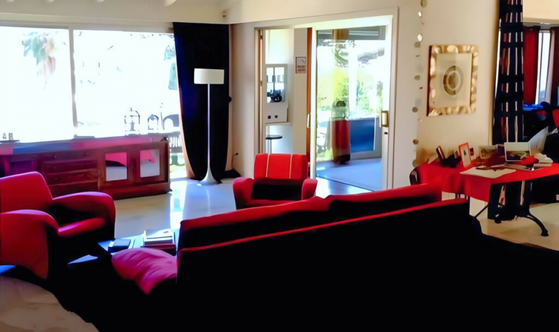 Resale - House -
Nueva Andalucía