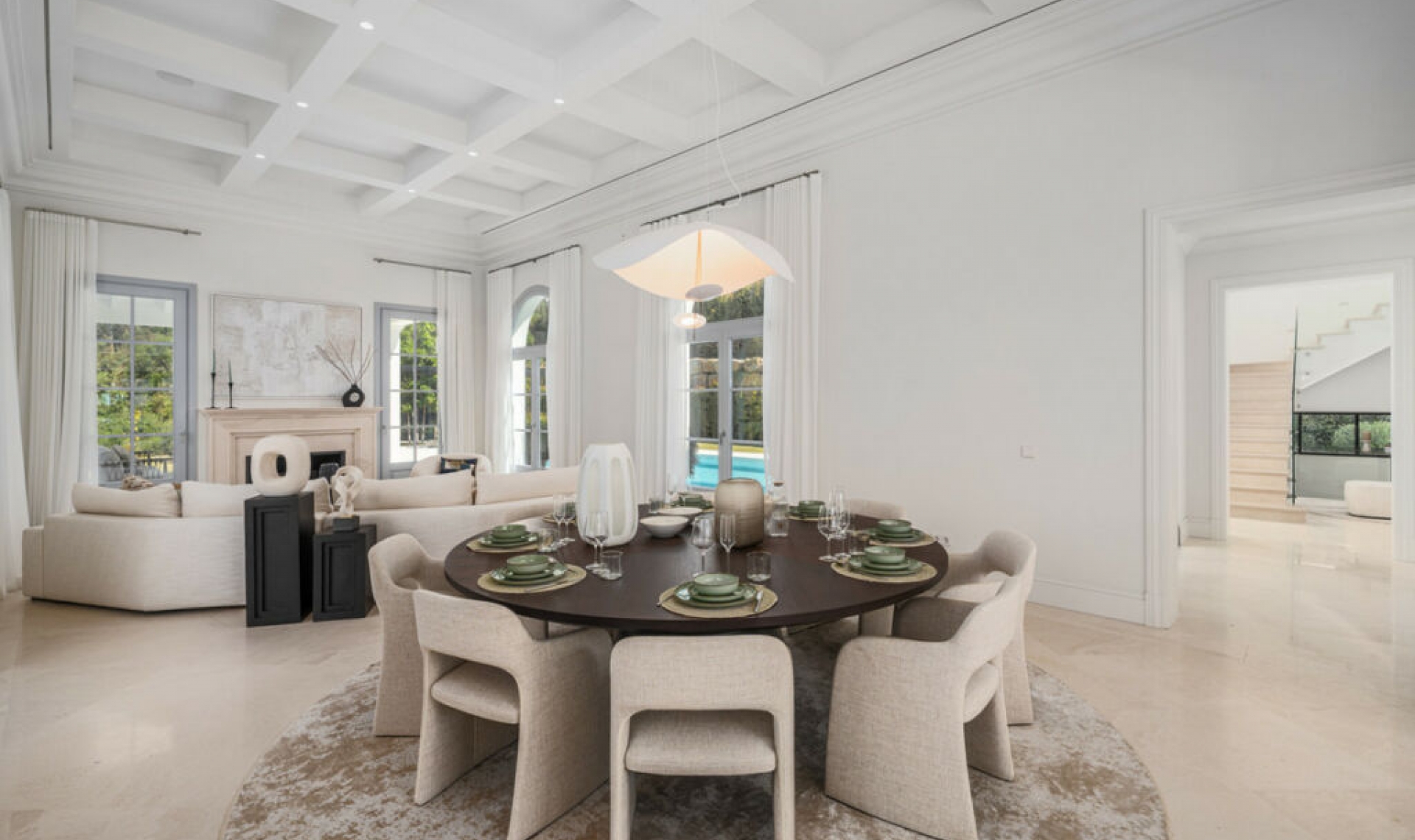 Resale - House -
Nueva Andalucía