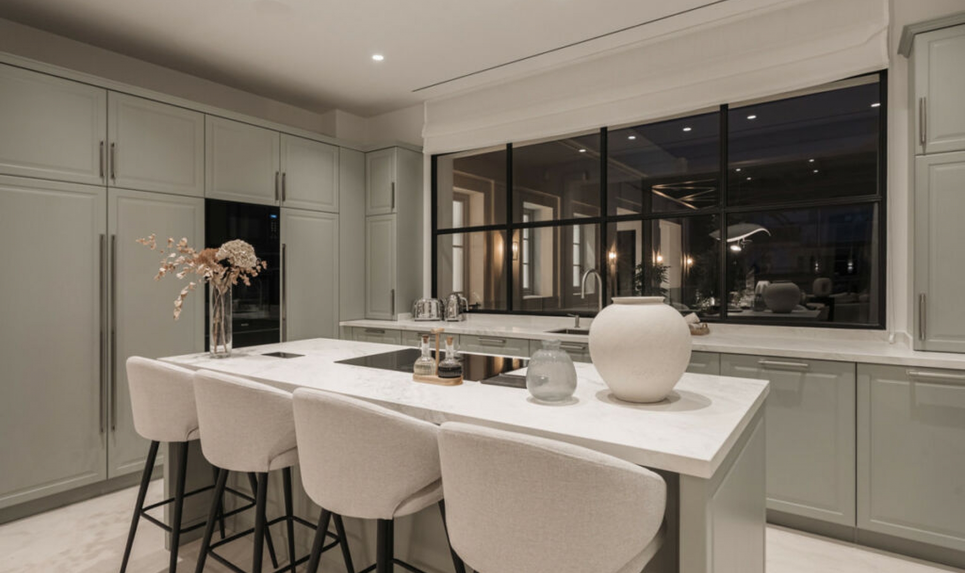 Resale - House -
Nueva Andalucía