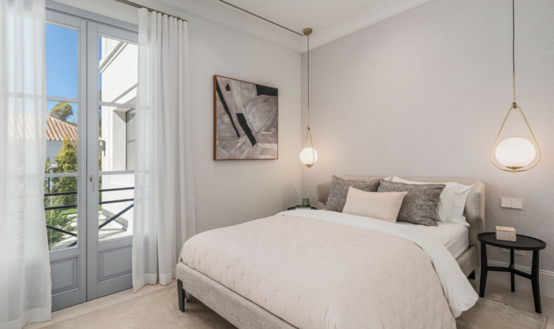 Resale - House -
Nueva Andalucía