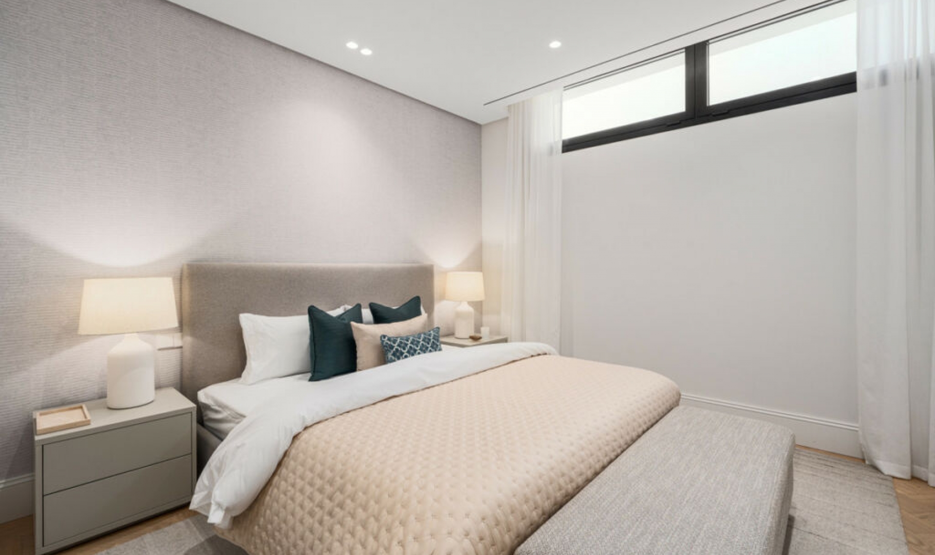 Resale - House -
Nueva Andalucía