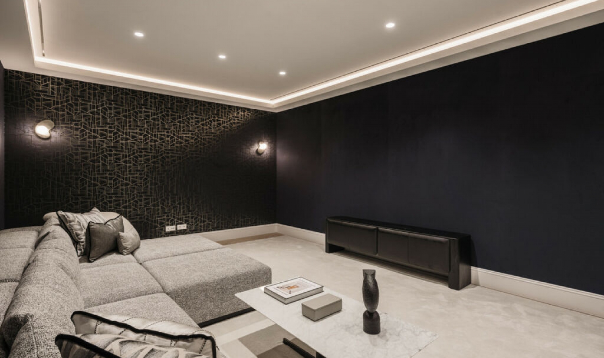 Resale - House -
Nueva Andalucía