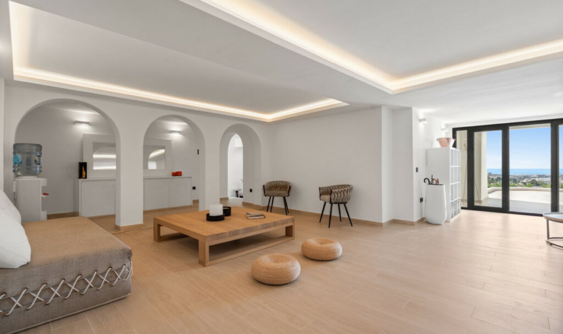 Resale - House -
Nueva Andalucía