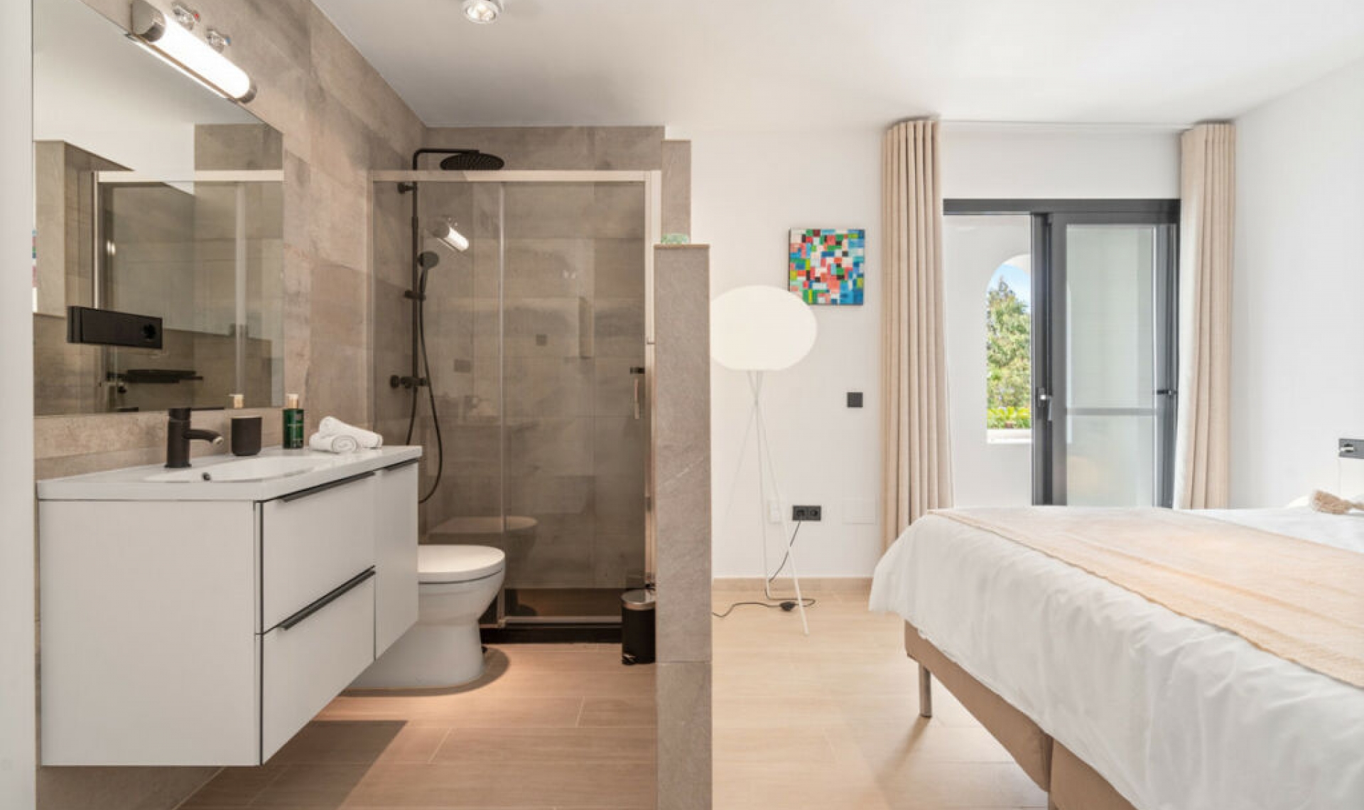 Resale - House -
Nueva Andalucía