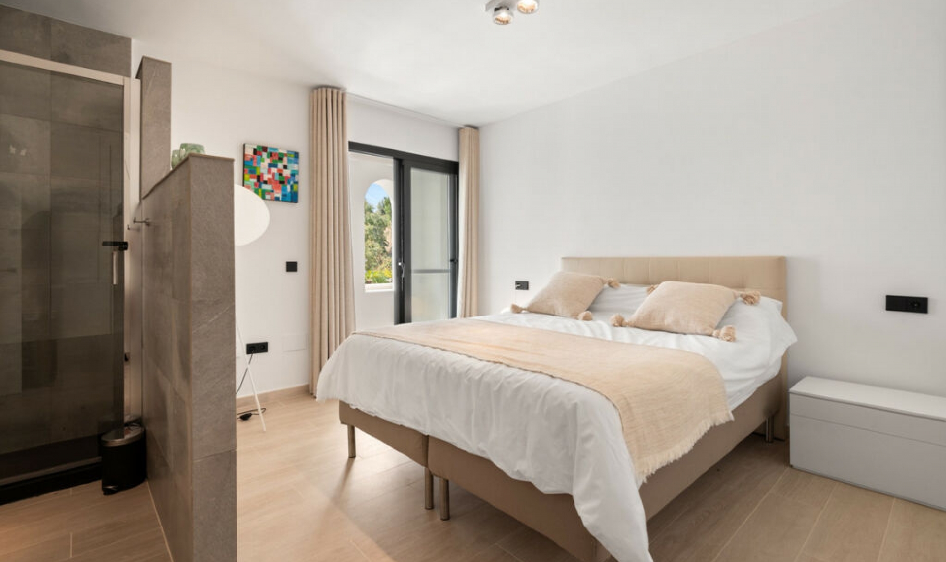 Resale - House -
Nueva Andalucía