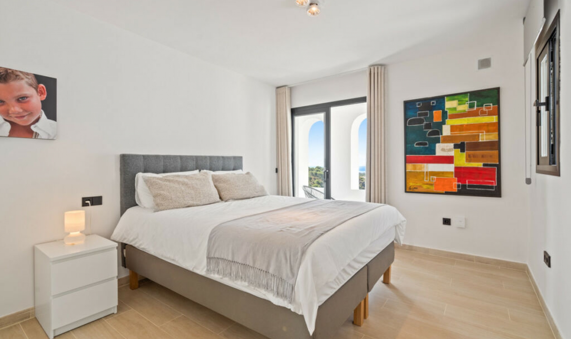 Resale - House -
Nueva Andalucía